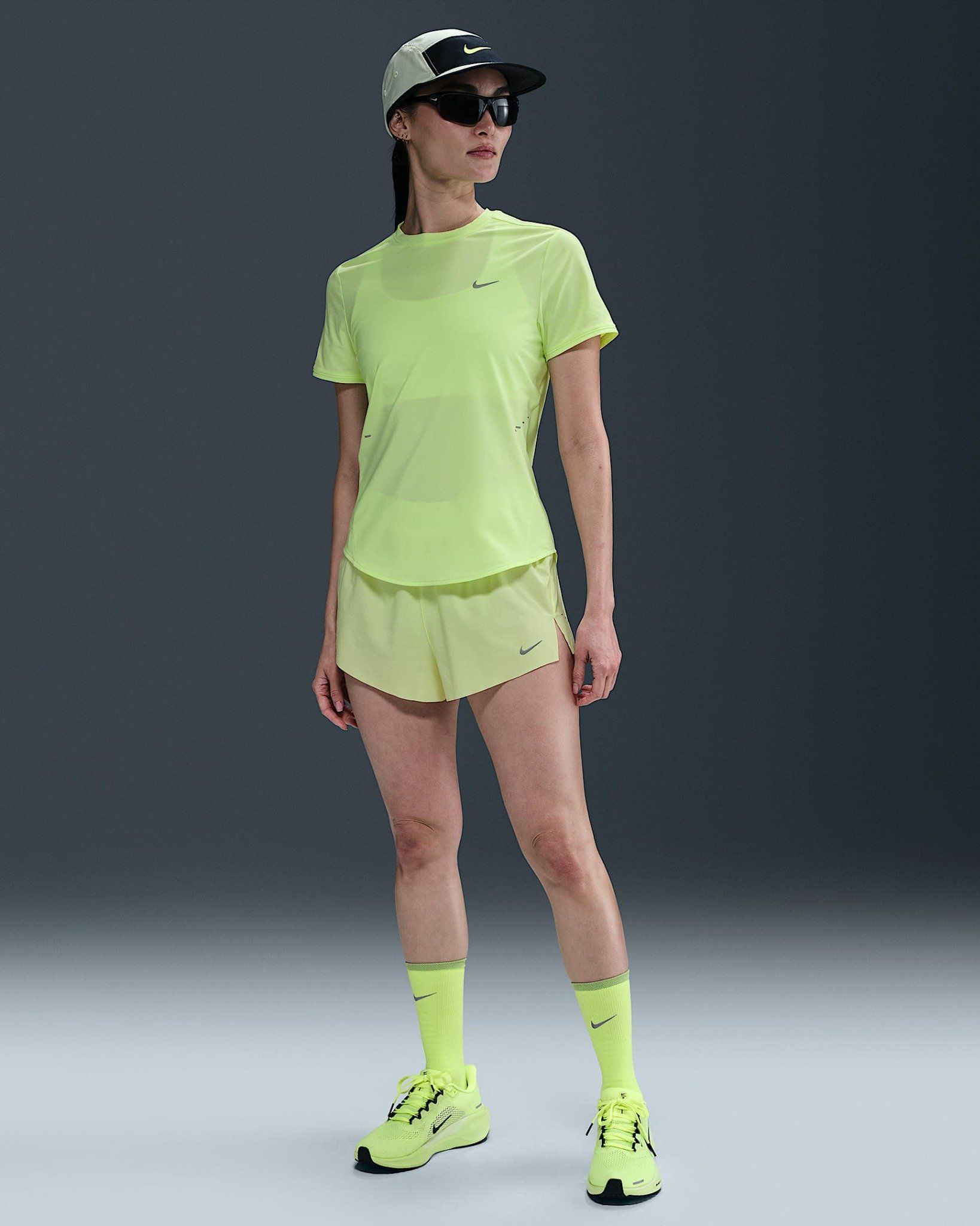 Nike - Áo tay ngắn thể thao Nữ Swift Women's Dri-FIT Short-Sleeve Running Top