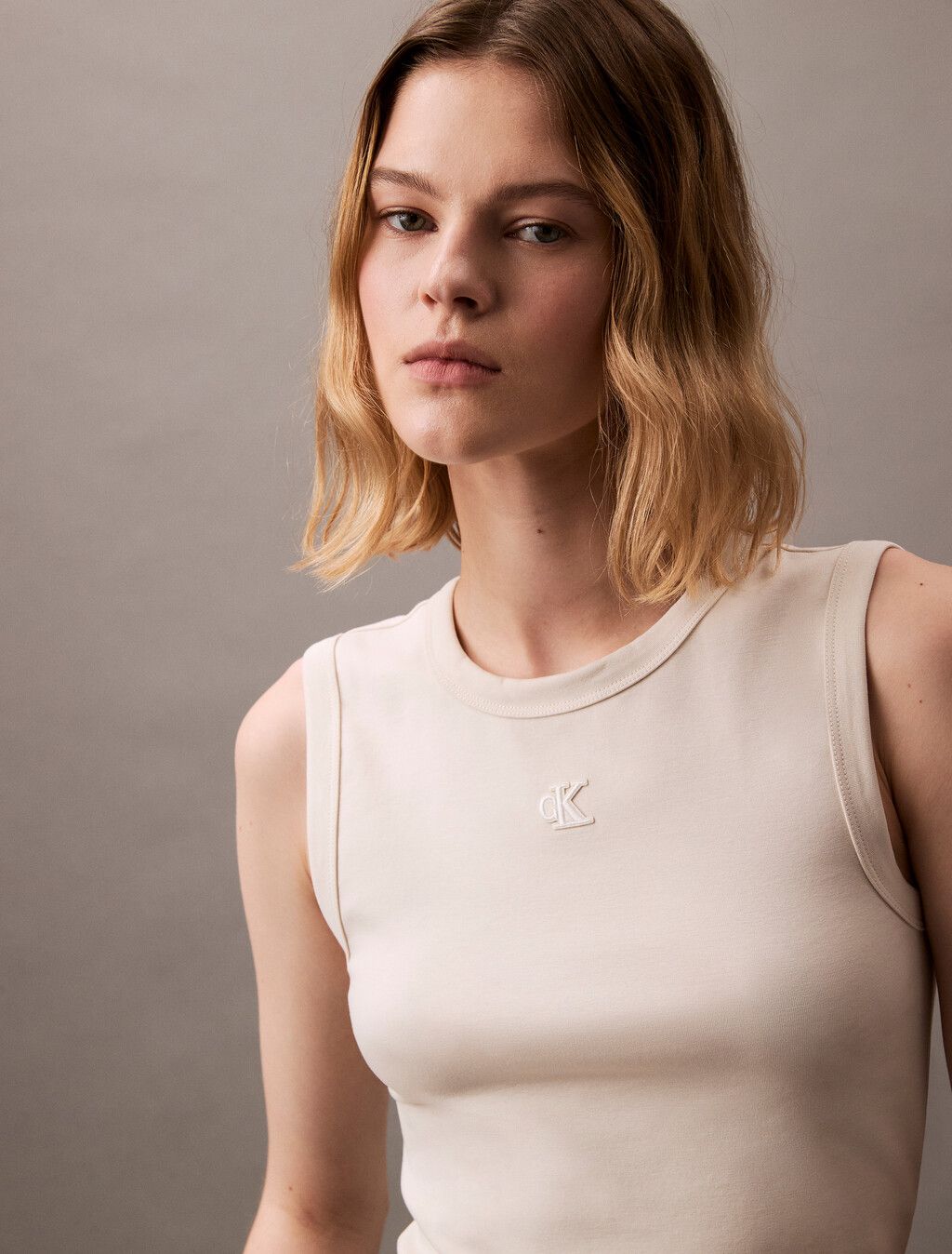 Calvin Klein - Áo ba lỗ nữ CK Applique Slim Tank Top