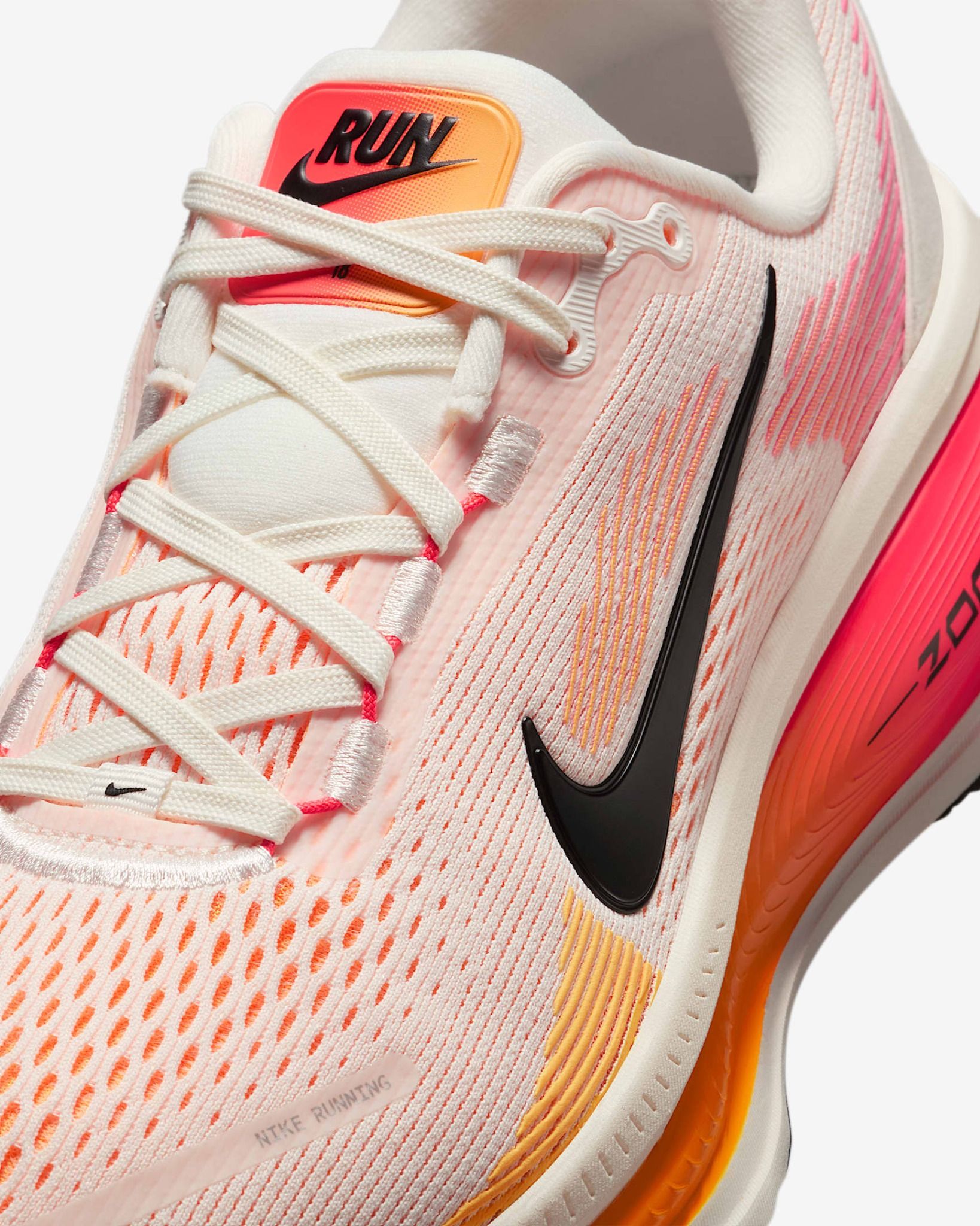 Nike - Giày chạy bộ Nữ Vomero 18 Women's Road Running Shoes