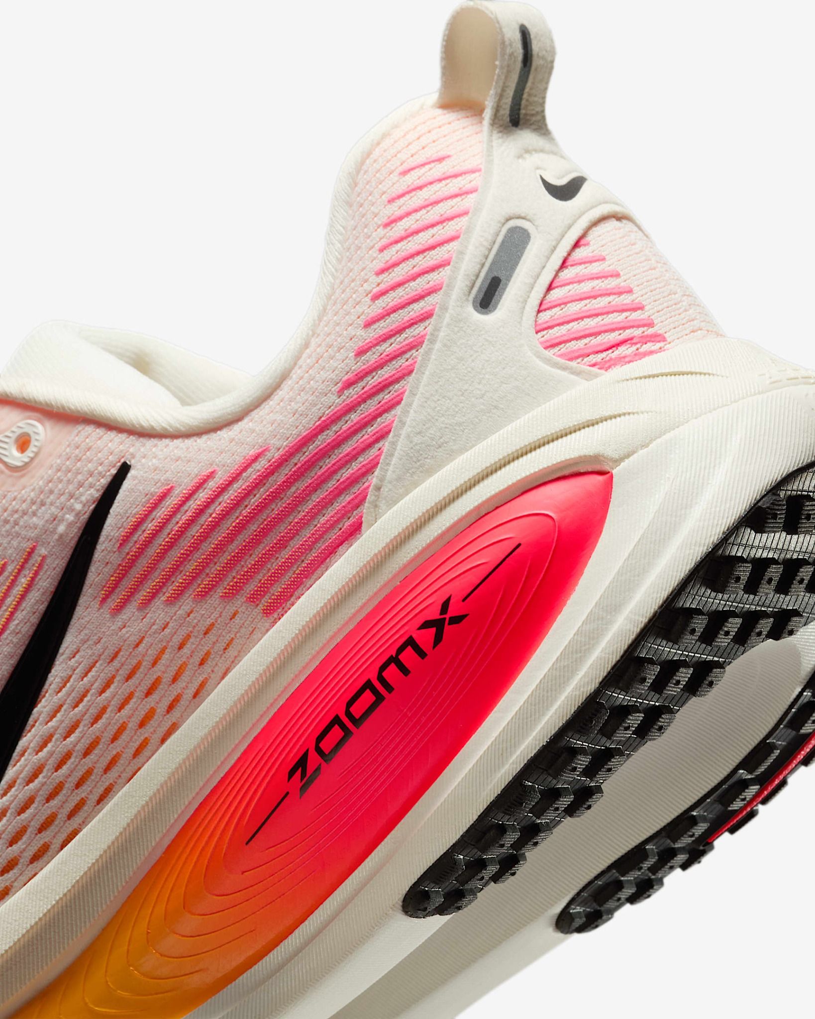 Nike - Giày chạy bộ Nữ Vomero 18 Women's Road Running Shoes