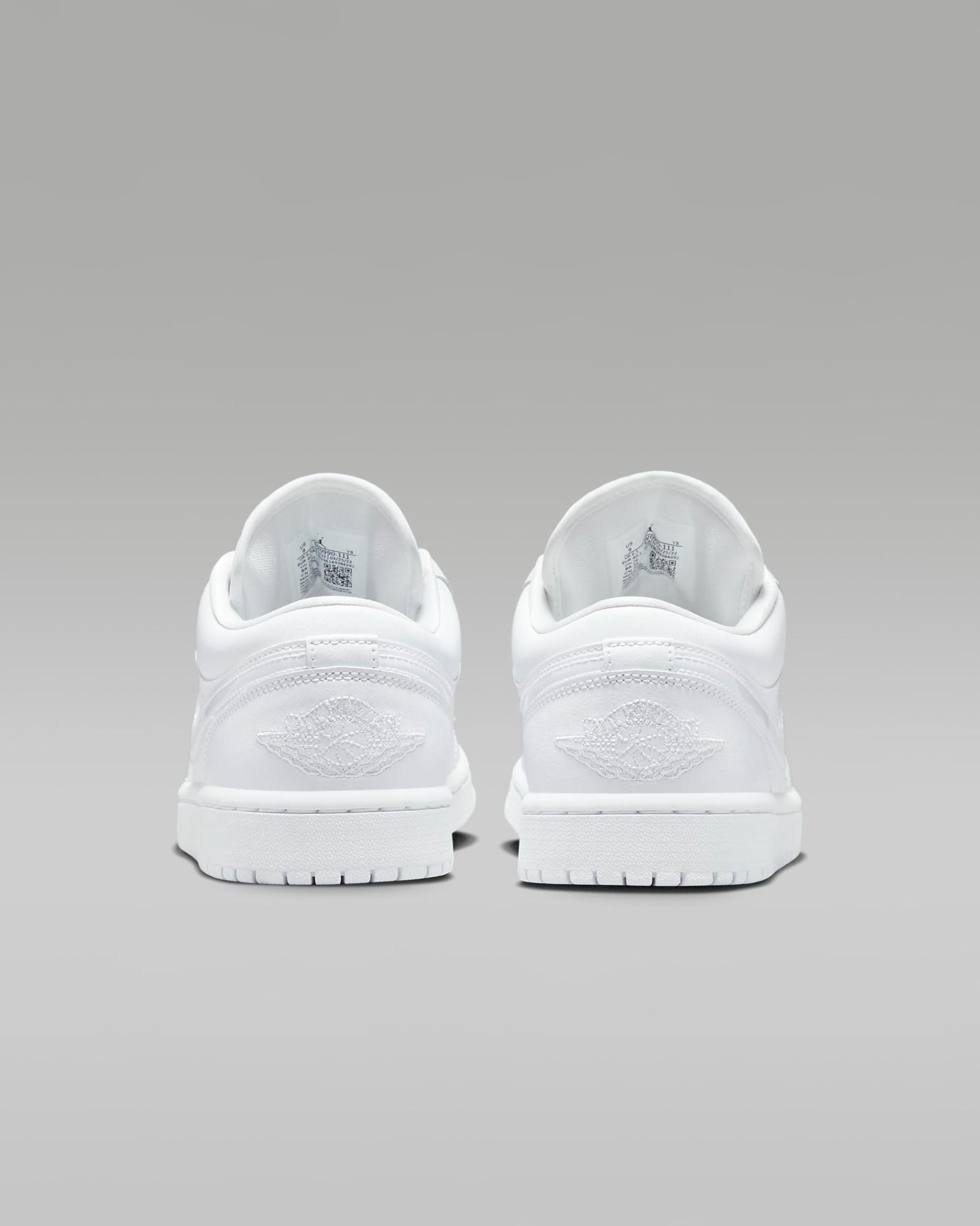 Nike - Giày thời trang thể thao Nữ Air Jordan 1 Low Women's Shoes