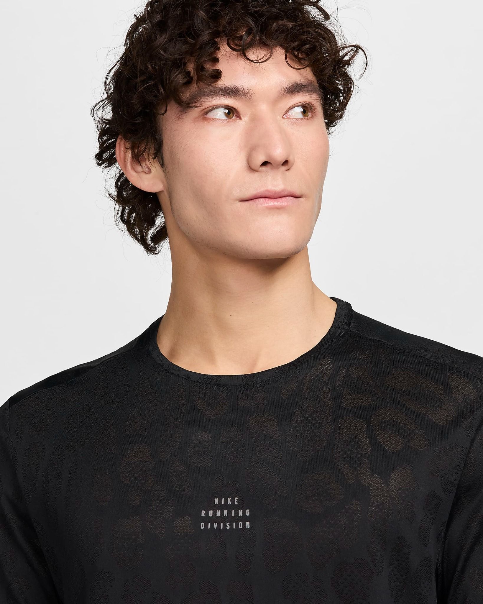 Nike - Áo thun chạy bộ Nam Rise 365 Run Division Men's Dri-FIT Short-Sleeve Running Top