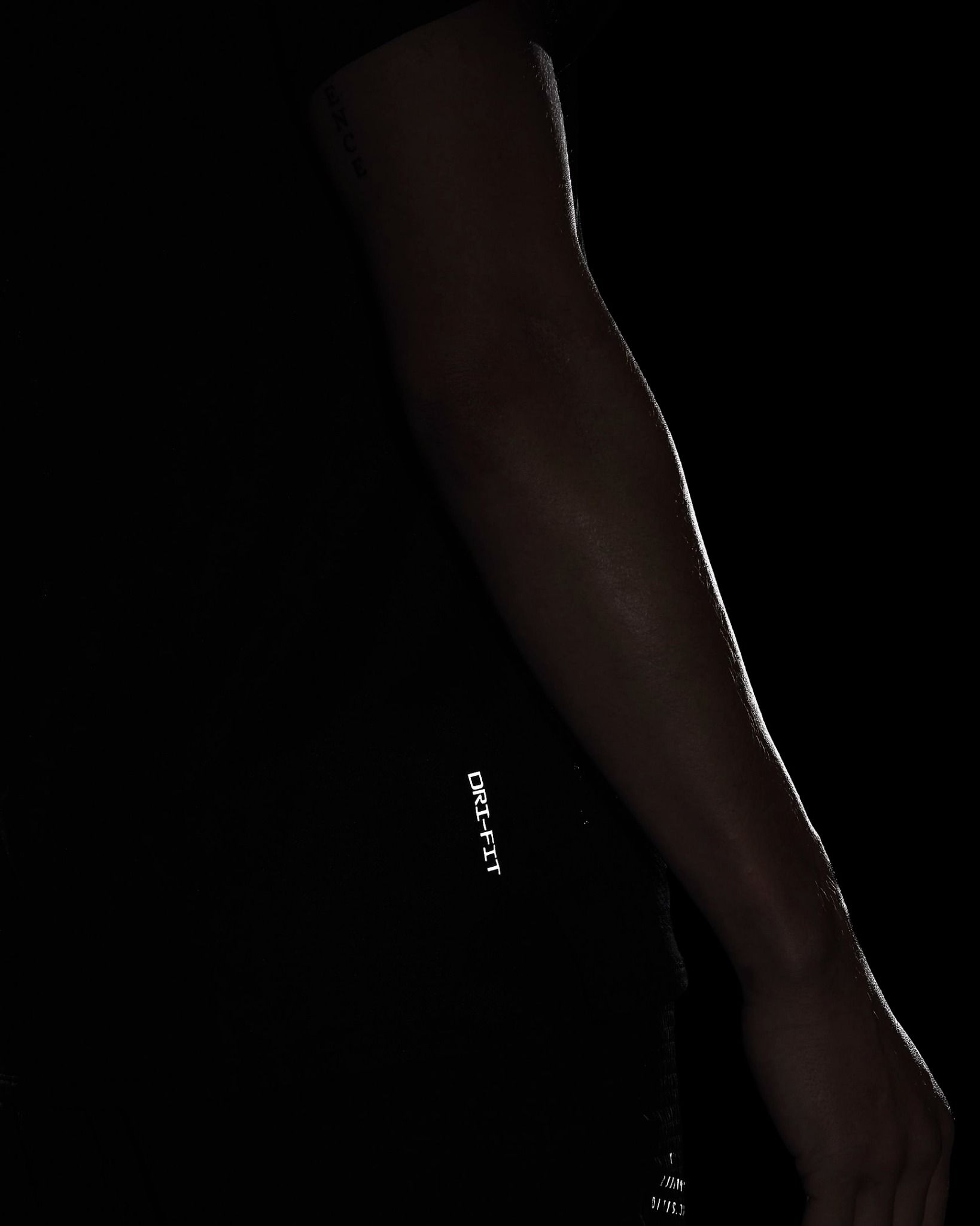 Nike - Áo thun chạy bộ Nam Rise 365 Run Division Men's Dri-FIT Short-Sleeve Running Top