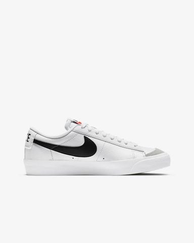 Nike - Giày thể thao trẻ em Bé Trai Blazer Low '77 Older Kids' Shoes