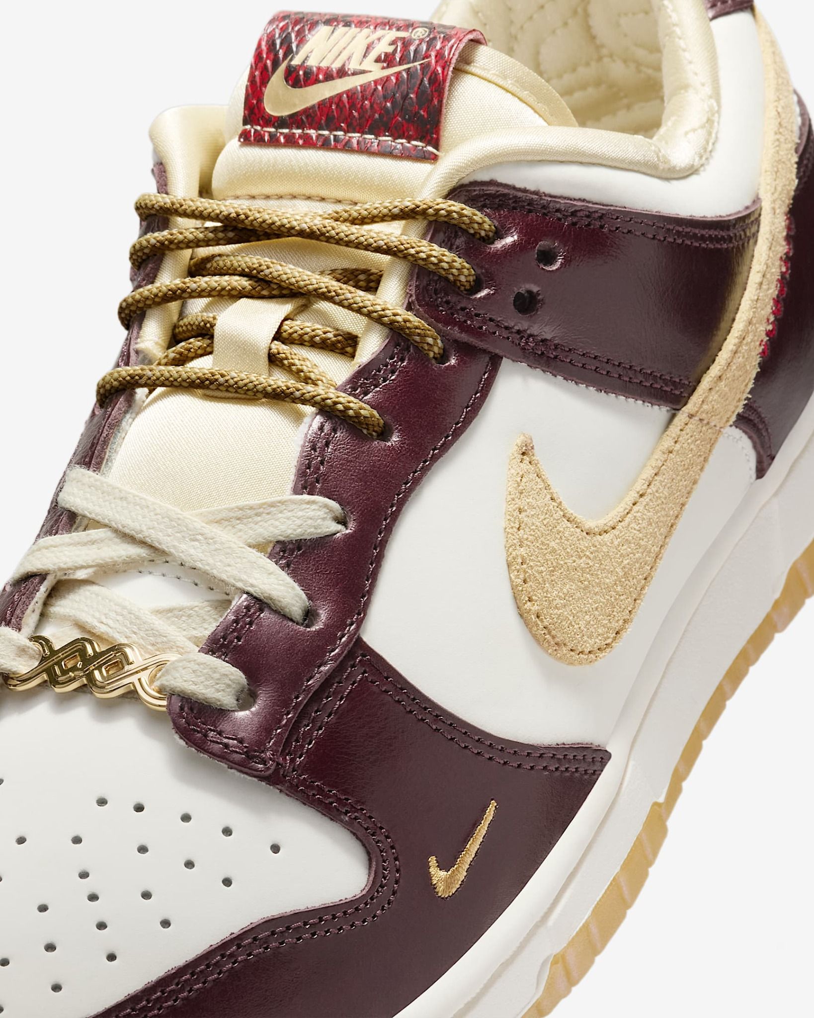 Nike - Giày thời trang thể thao Nữ Dunk Low LX Women's Shoes