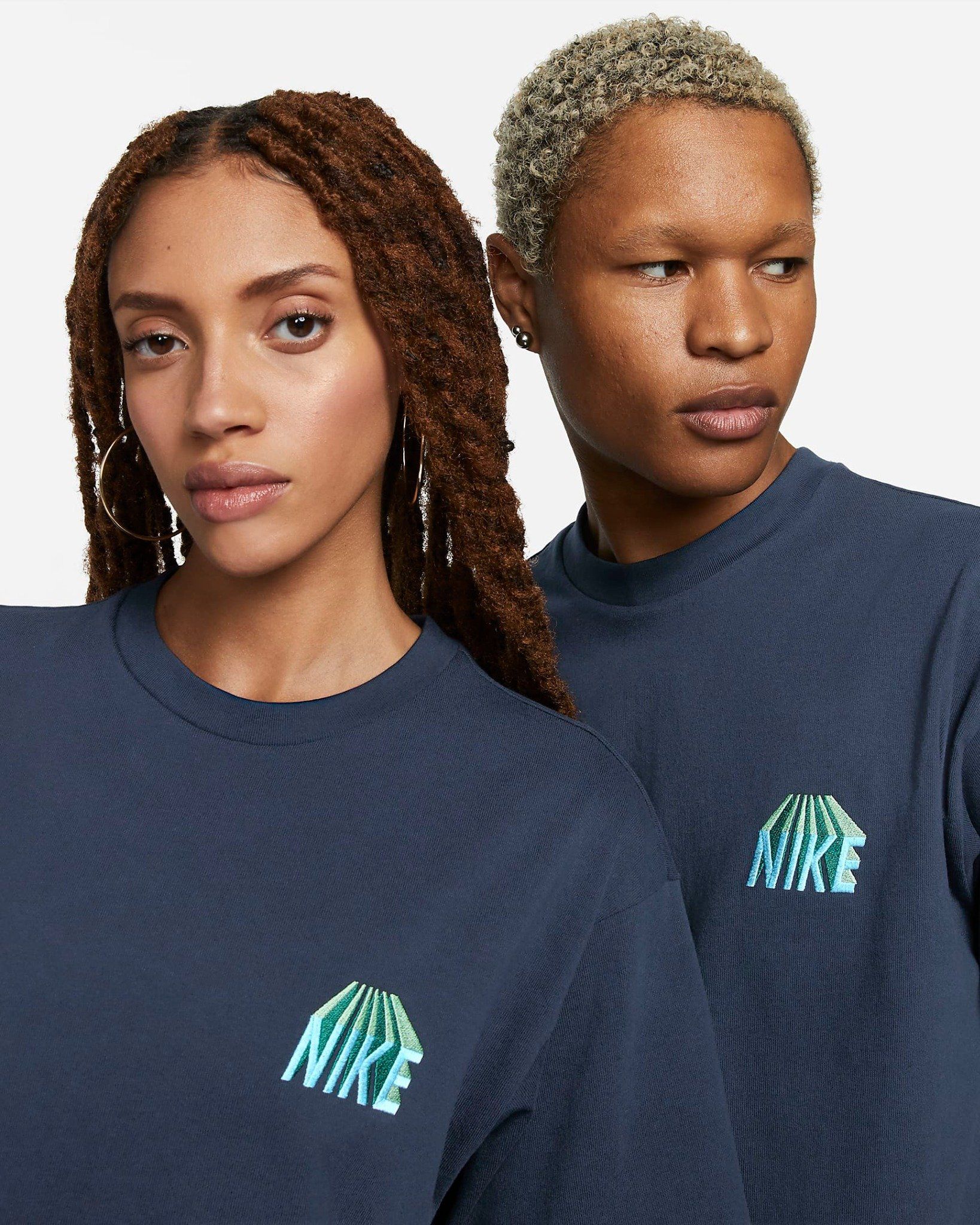 Nike - Áo tay ngắn thể thao Nam Premium Sunset T-Shirt