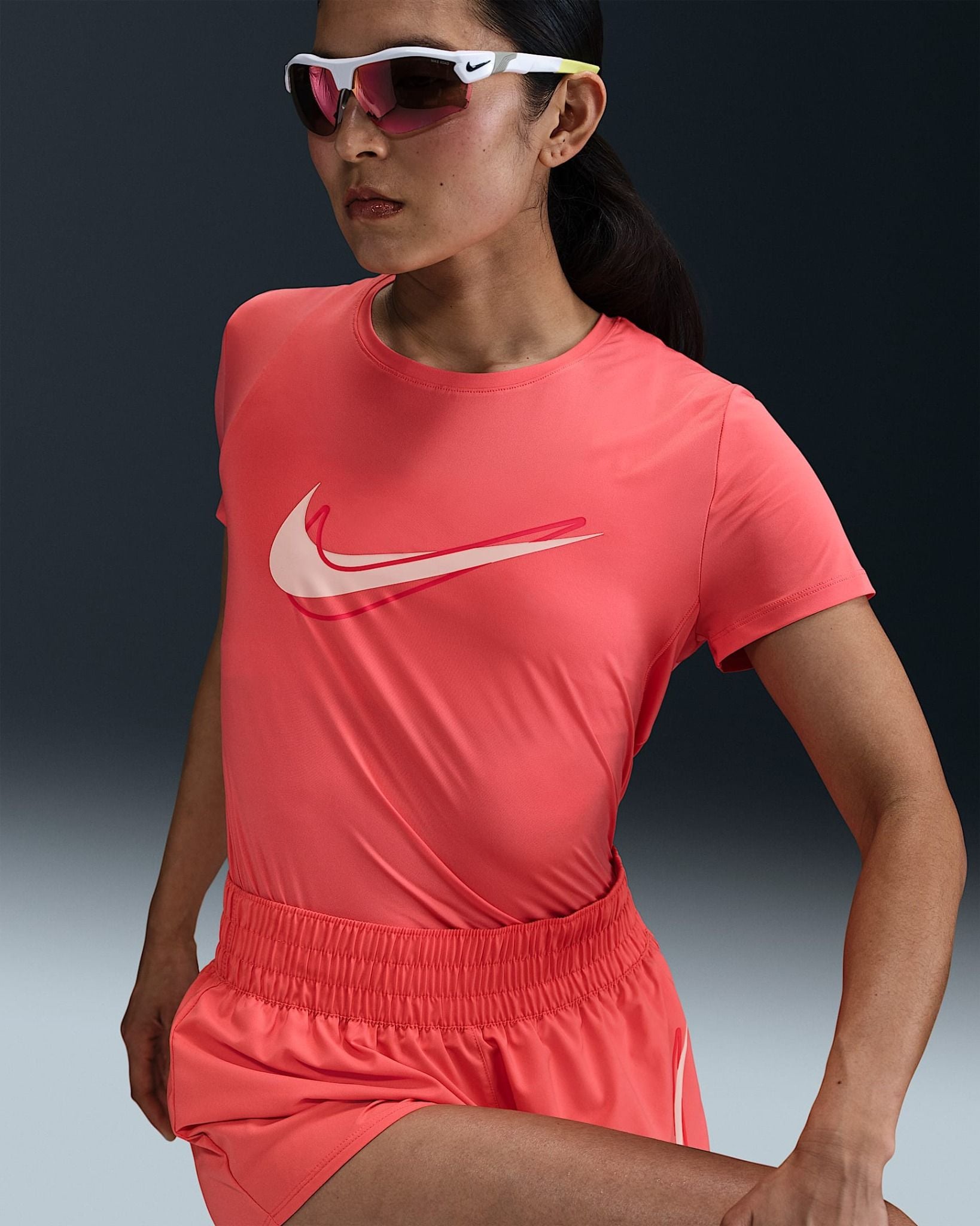 Nike - Áo tay ngắn thể thao Nữ One Swoosh Women's Dri-FIT Short-Sleeve Running Top
