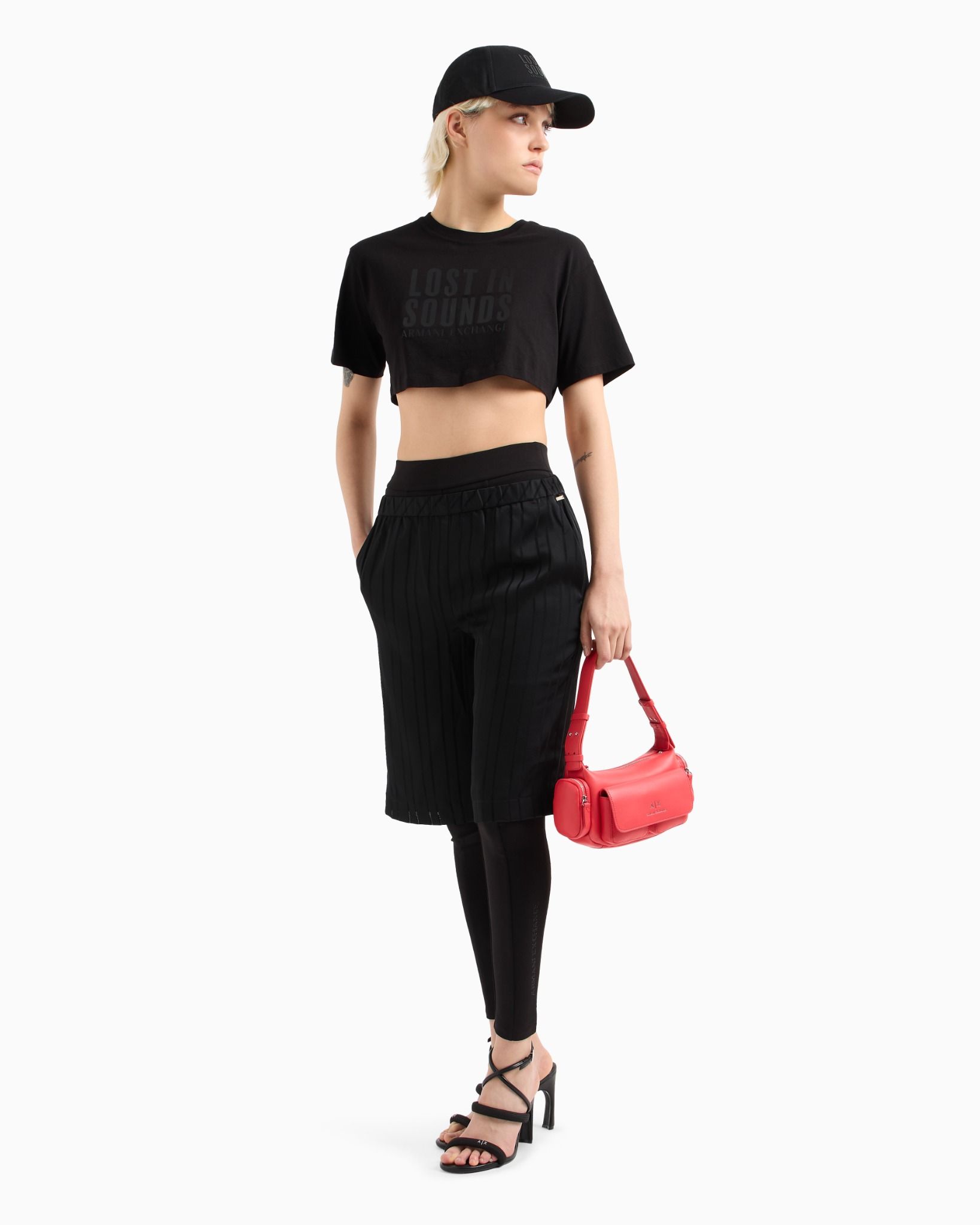 Armani Exchange - Áo thời trang nữ Ax Crop Black T-Shirt