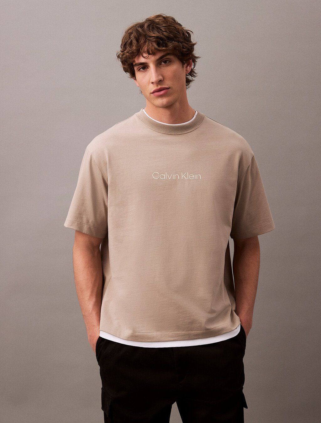 Calvin Klein - Áo thun thời trang nam CK Calvin Logo Crew Neck Tee
