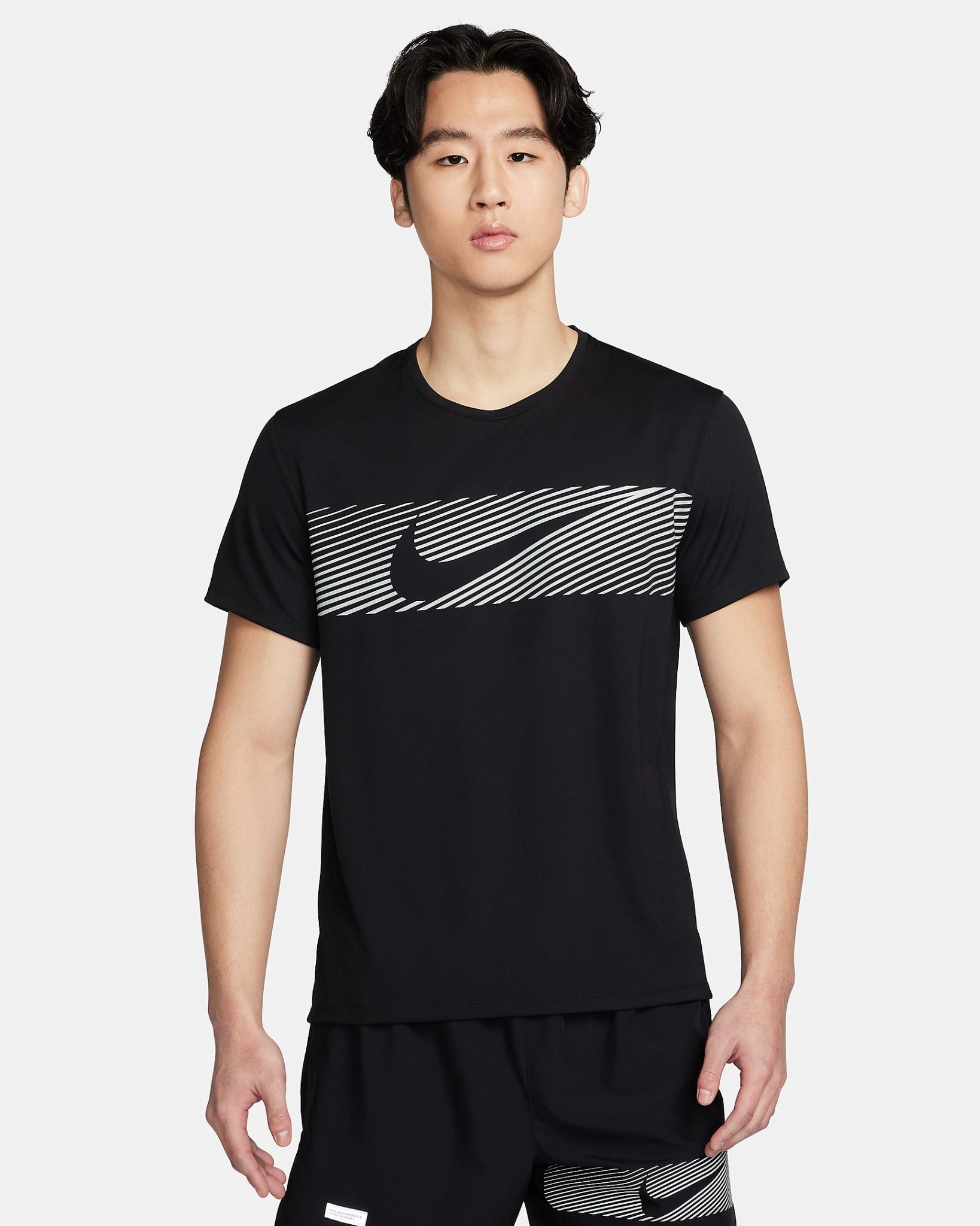 Nike - Áo tay ngắn thể thao Nam Miler Flash Men's Dri-FIT UV Short-Sleeve Running Top