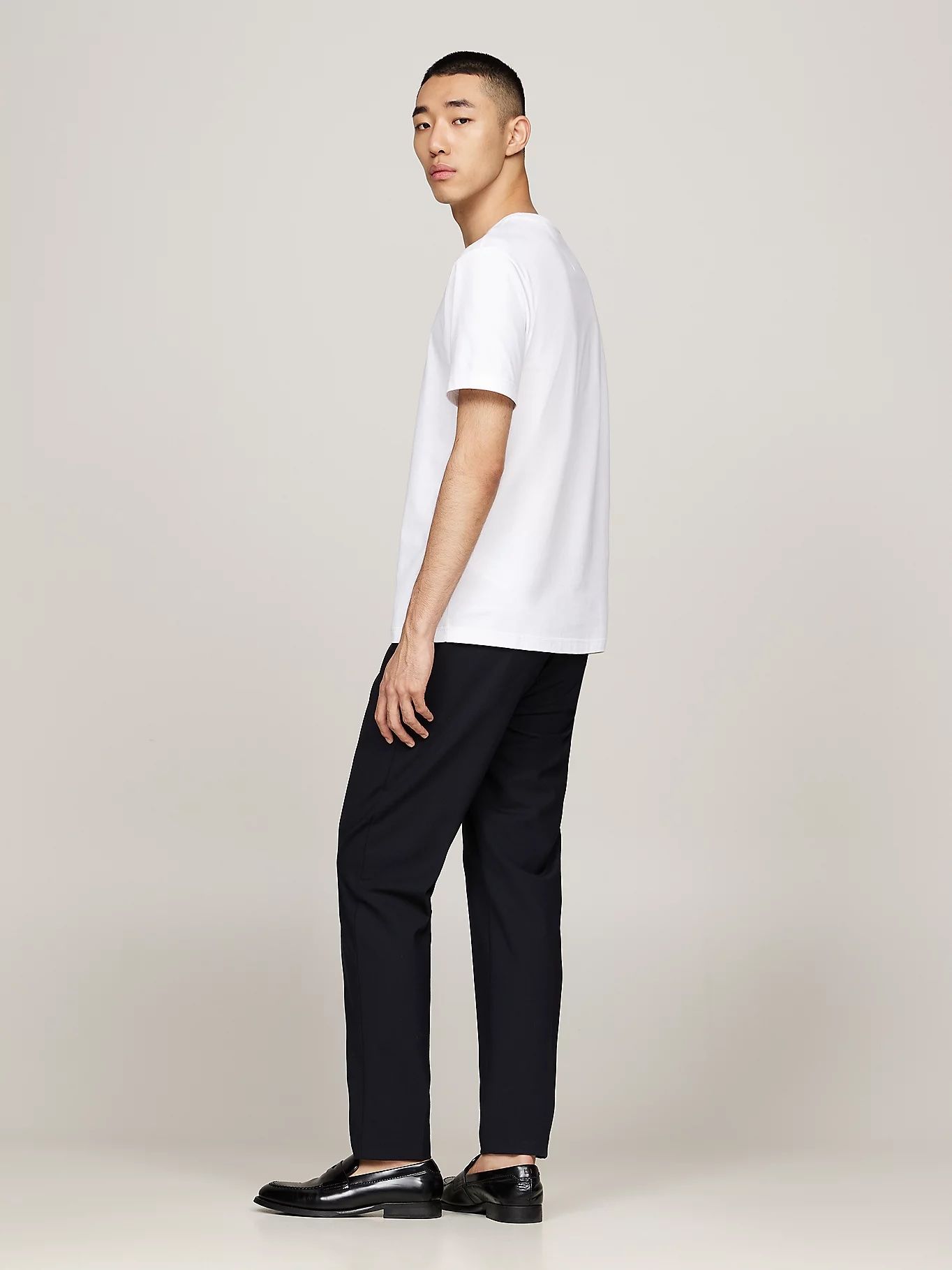 Tommy Hilfiger - Áo thun tay ngắn nam Vertical Flag Embroidery T-Shirt