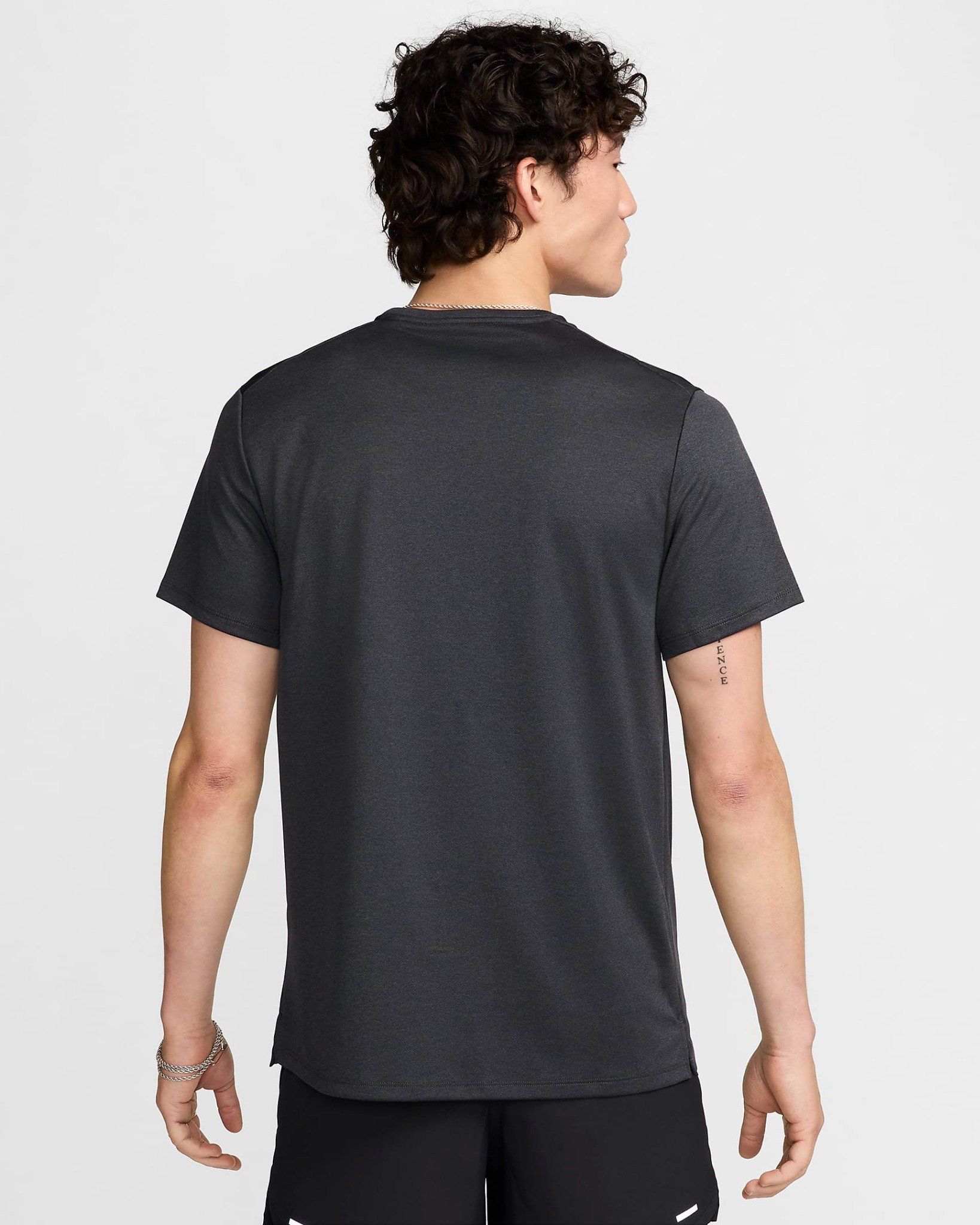 Nike - Áo tay ngắn thể thao Nam Miler Men's Dri-FIT Short-Sleeve Running Top