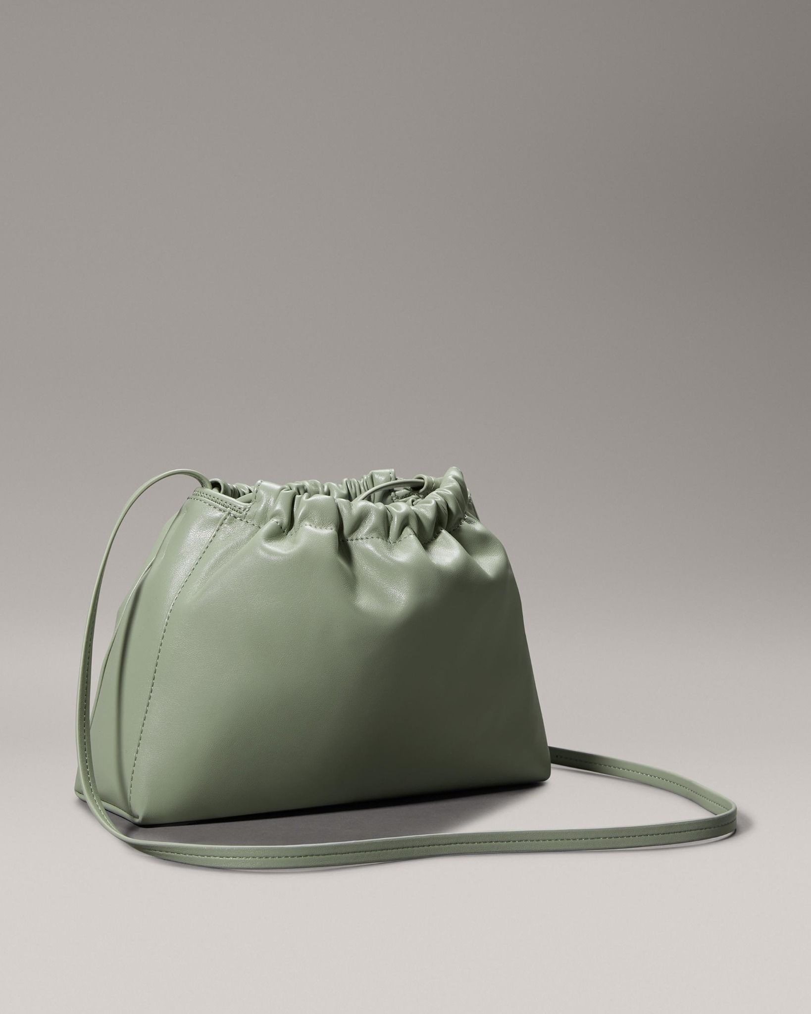 Calvin Klein - Túi xách CK nữ Drawstring Bag