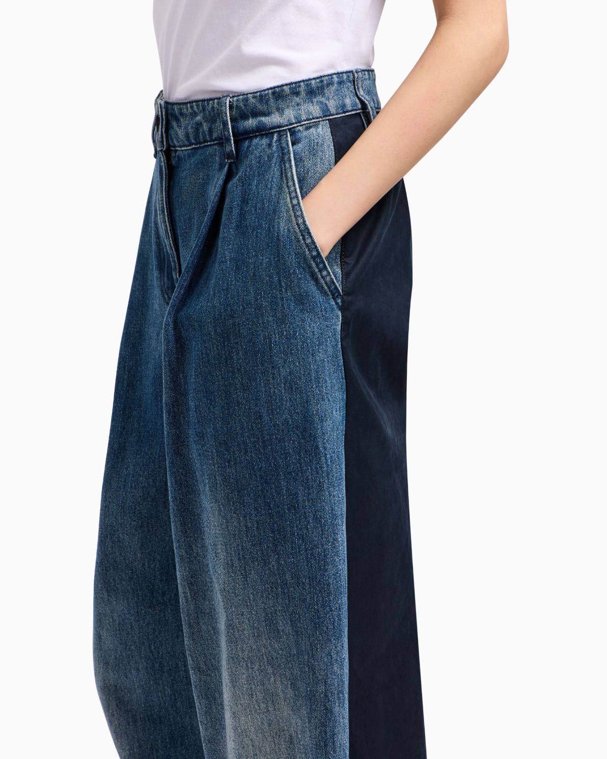 Armani Exchange - Quần jeans ống rộng nữ Ax Premium Trousers