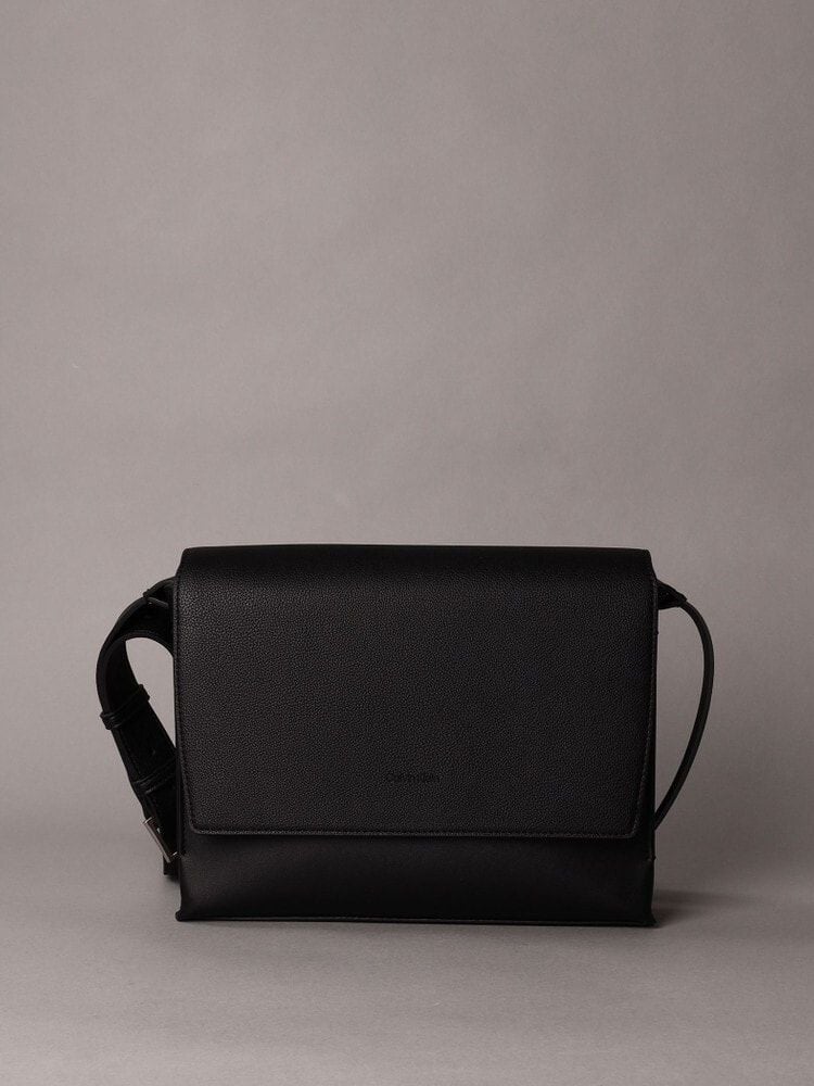 Calvin Klein - Túi đeo chéo CK nam Micro Pebble Messenger