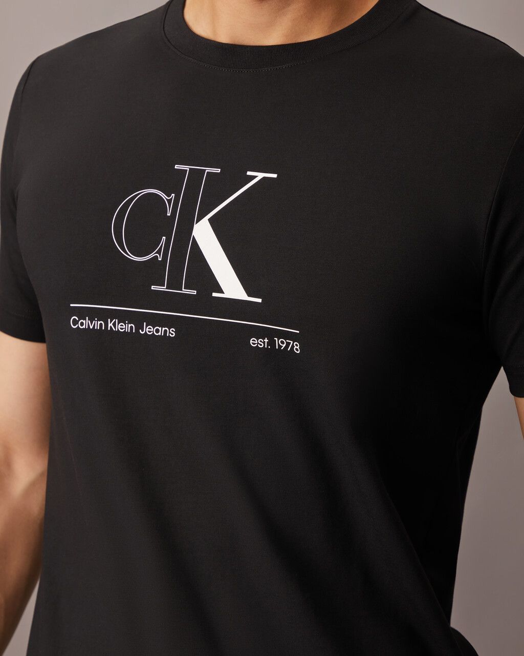 Calvin Klein - Áo phông tay ngắn CK nam Outline Monologo Tee
