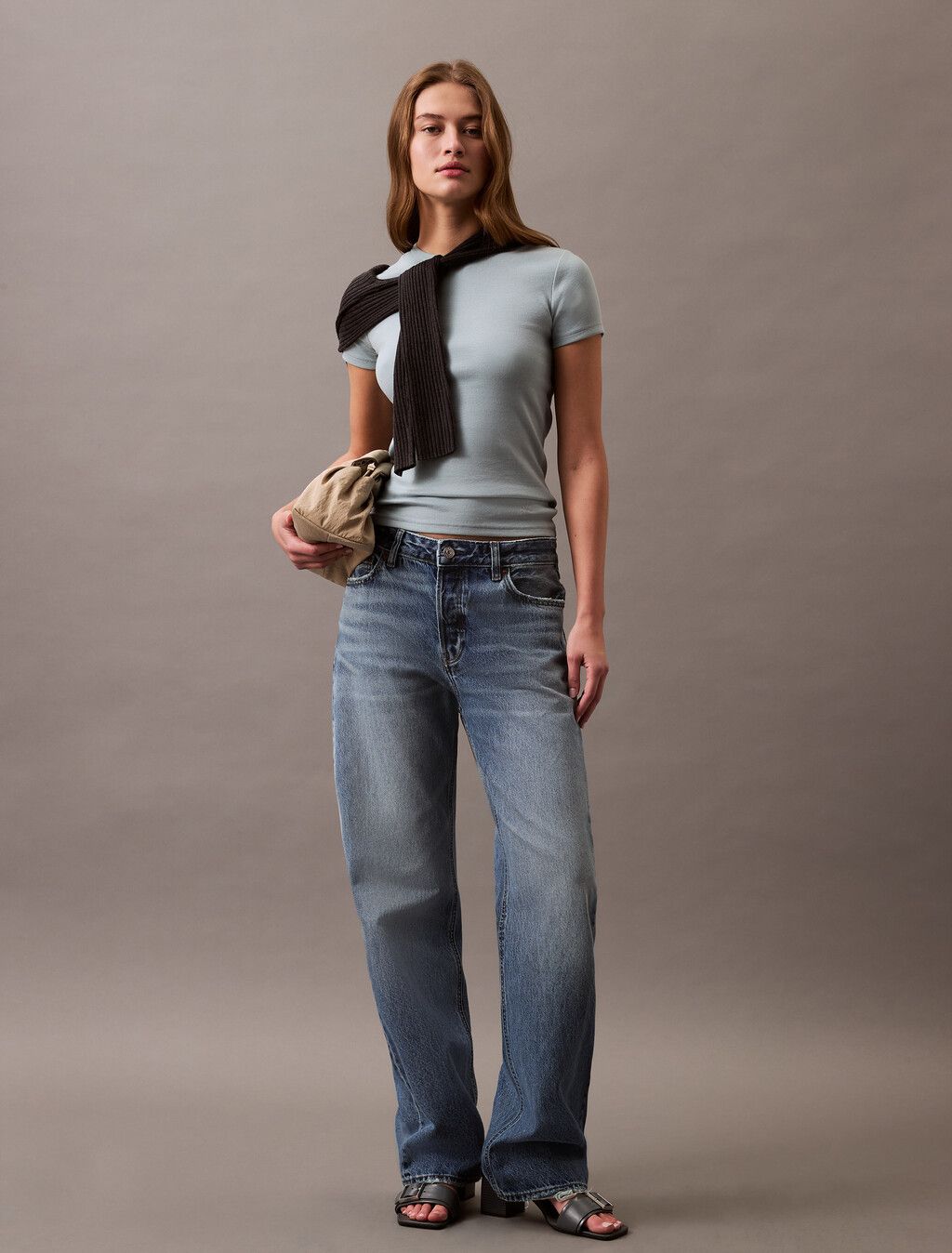 Calvin Klein - Áo thun tay ngắn nữ CK Cropped Monogram T-shirt