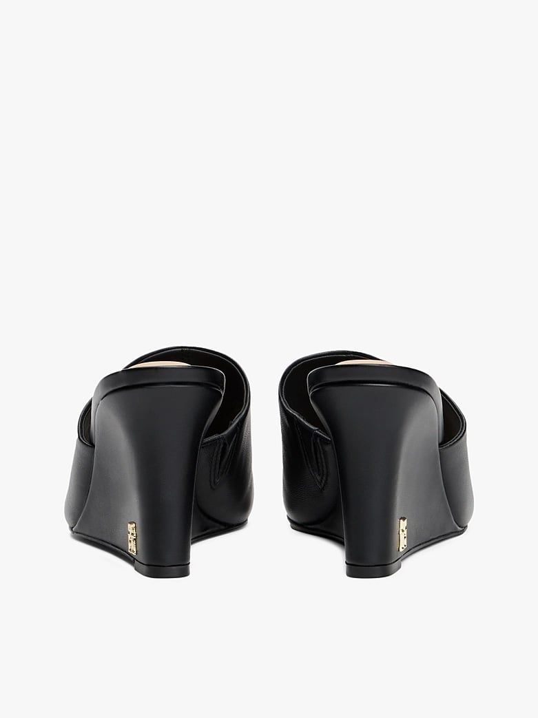 Tommy Hilfiger - Giày đế cao nữ Leather TH Monogram Plaque Wedge Mules