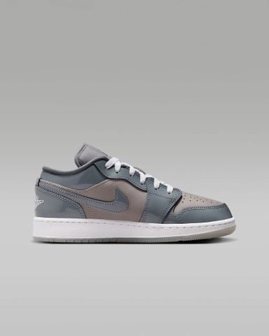 Nike - Giày thời trang thể thao Bé Trai Air Jordan 1 Low SE Big Kids' Shoes