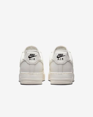 Nike - Giày thời trang thể thao Nữ Air Force 1 '07 Essential Women's Shoes