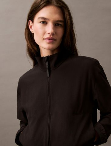 Calvin Klein - Áo khoác gió thể thao CK nữ Active Commute Cropped Windbreaker