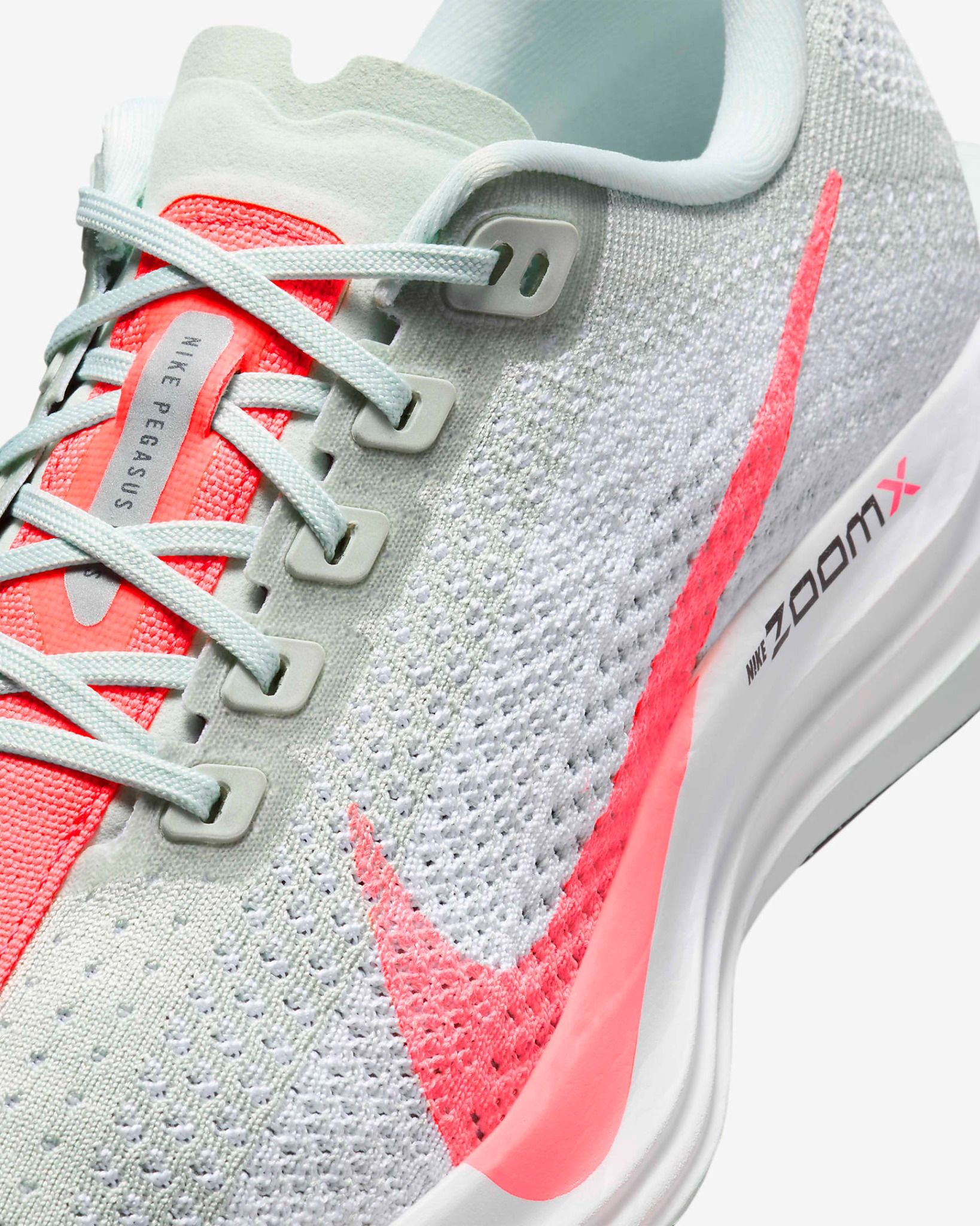 Nike - Giày chạy bộ thể thao Nữ Pegasus Plus Women's Road Running Shoes