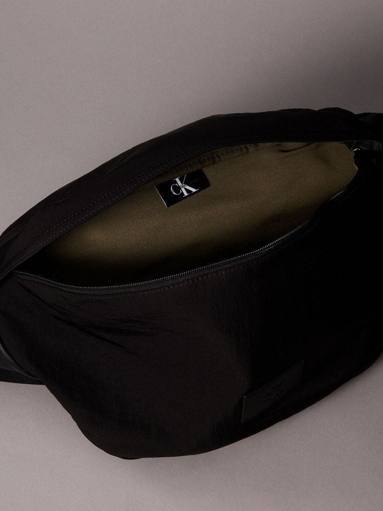 Calvin Klein - Túi đeo hông CK nam Metro Nylon Oversized Waistbag