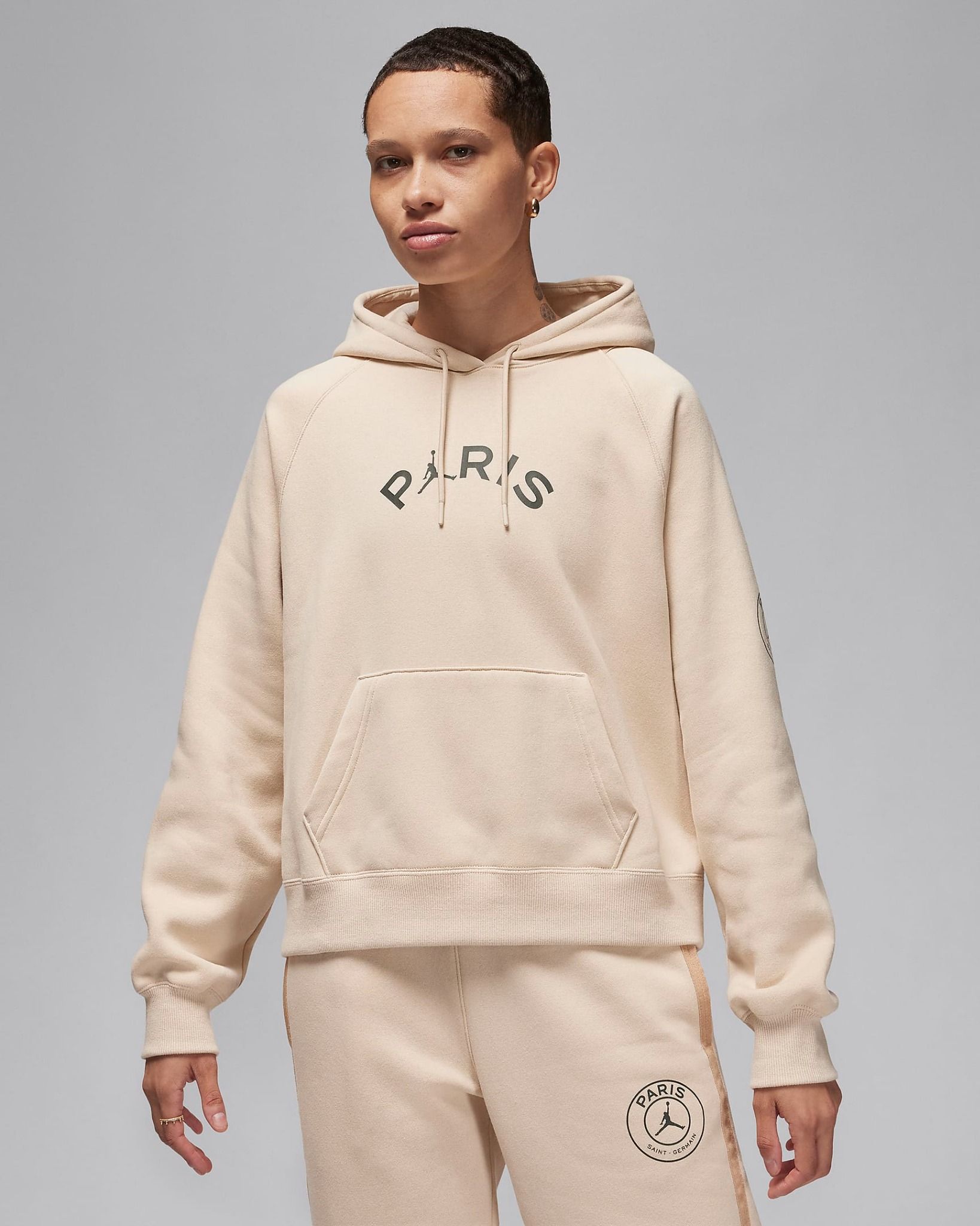 Nike - Áo tay dài thể thao Nữ Paris Saint-Germain Brooklyn Fleece Women's Jordan Football Pullover Hoodie