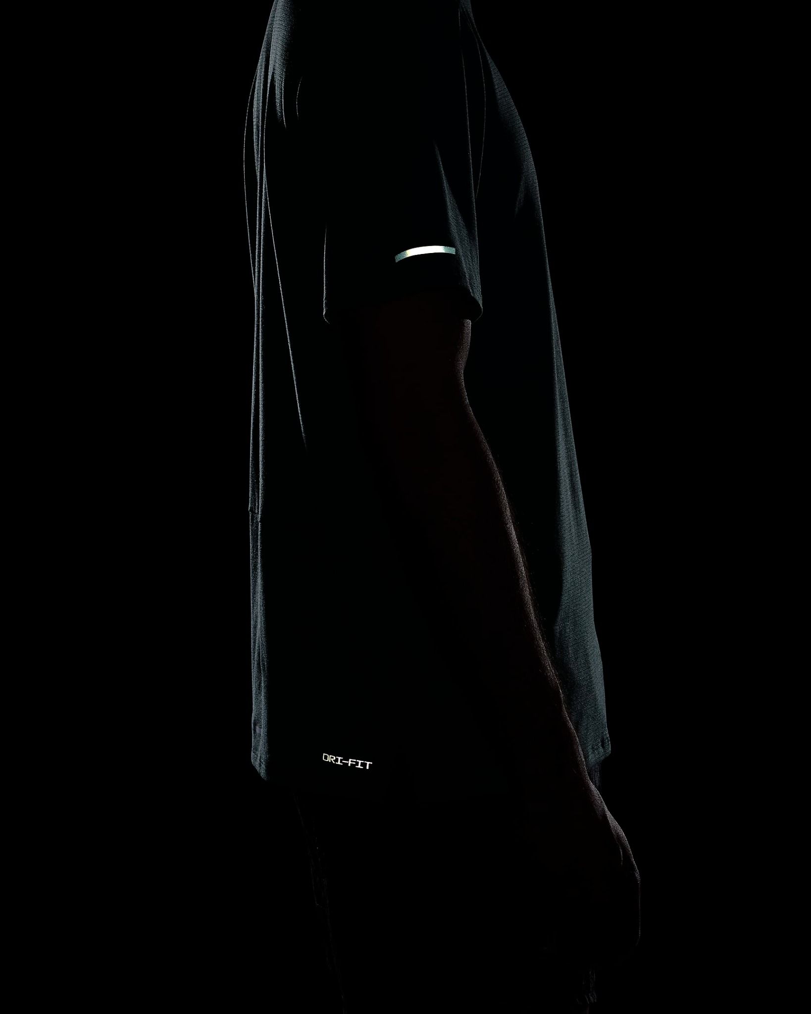Nike - Áo tay ngắn chạy bộ Nam Rise 365 Running Division Men's Dri-FIT Running Top