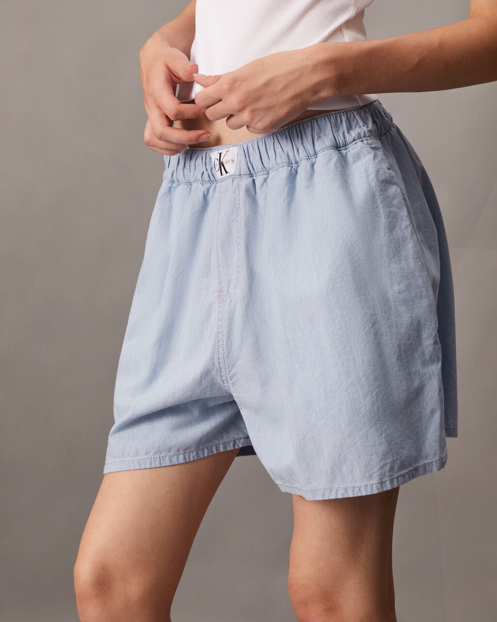 Calvin Klein - Quần ngắn CK nữ Relaxed Denim Boxer Shorts