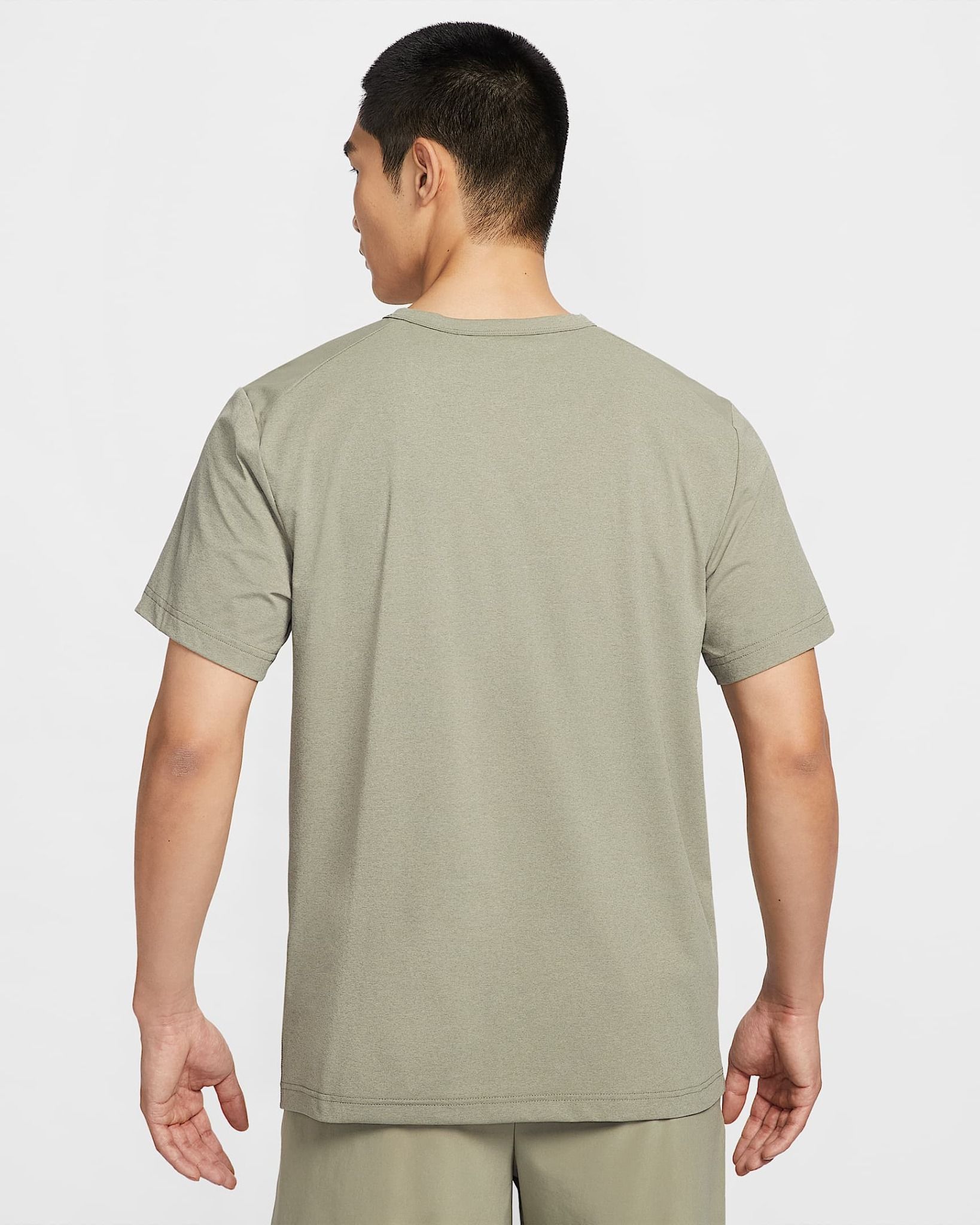Nike - Áo tay ngắn thể thao Nam Hyverse Men's Dri-FIT UV Versatile T-Shirt