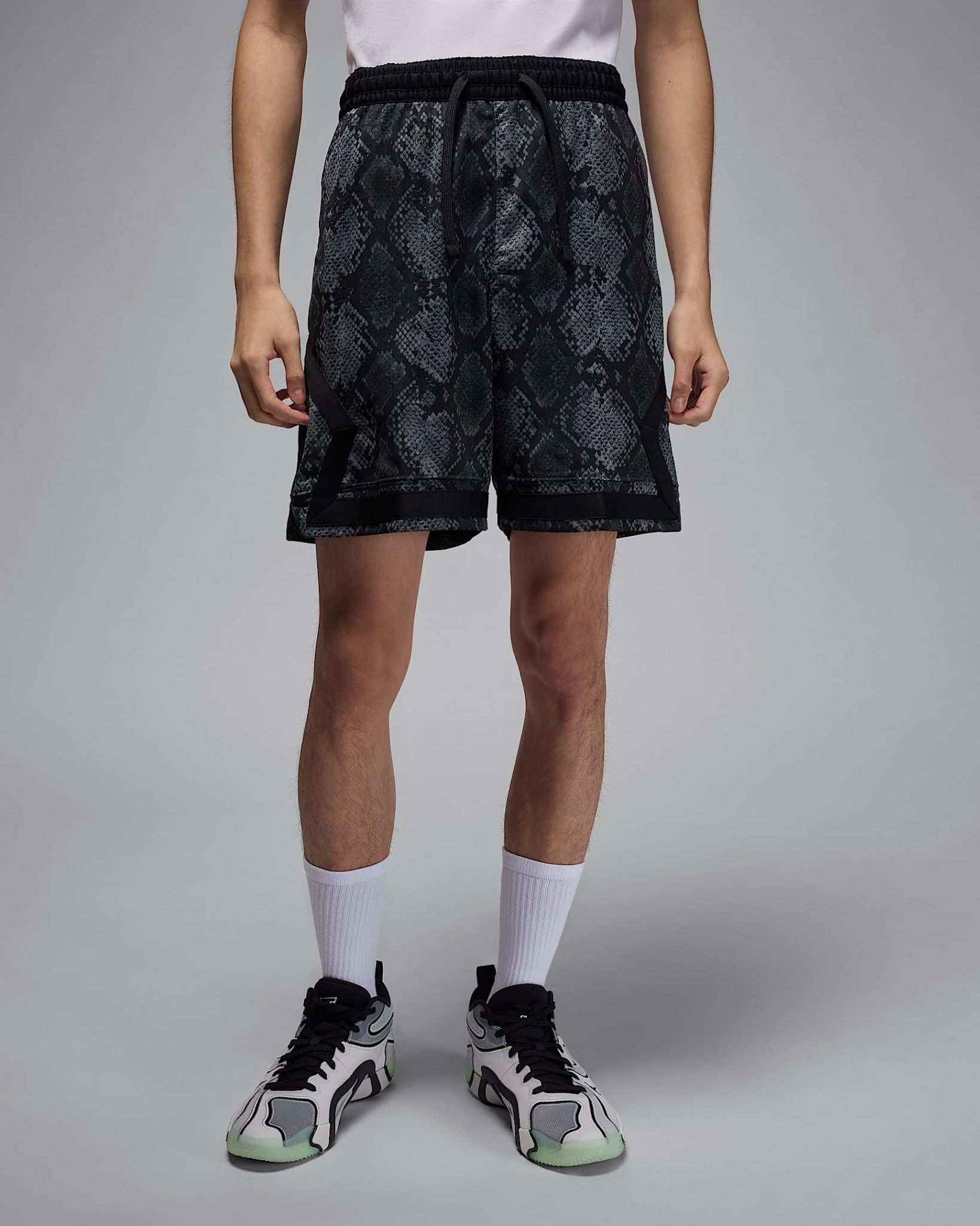 Nike - Quần ngắn thể thao Nam Jordan Sport Men's Dri-FIT Mesh Diamond Shorts