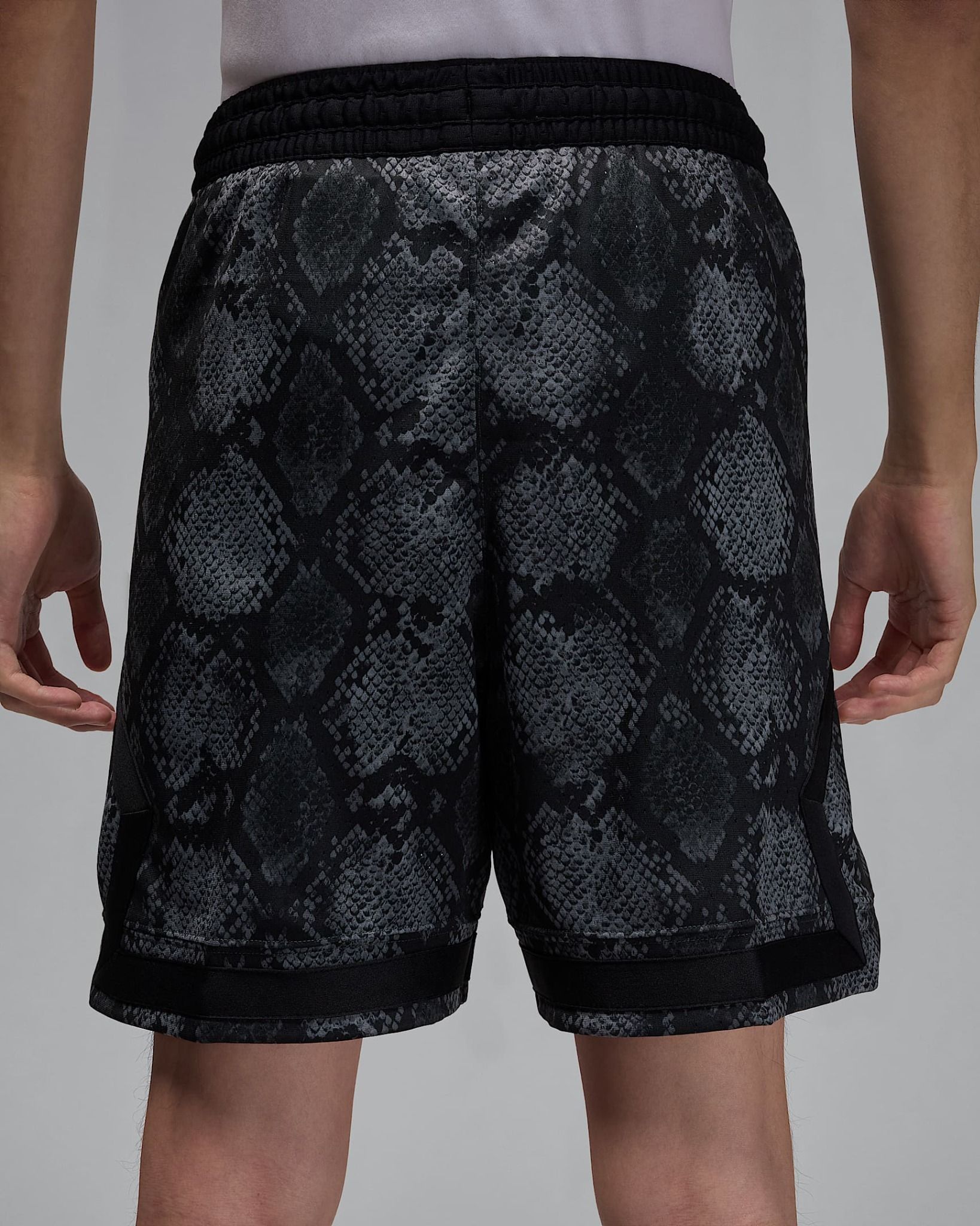 Nike - Quần ngắn thể thao Nam Jordan Sport Men's Dri-FIT Mesh Diamond Shorts