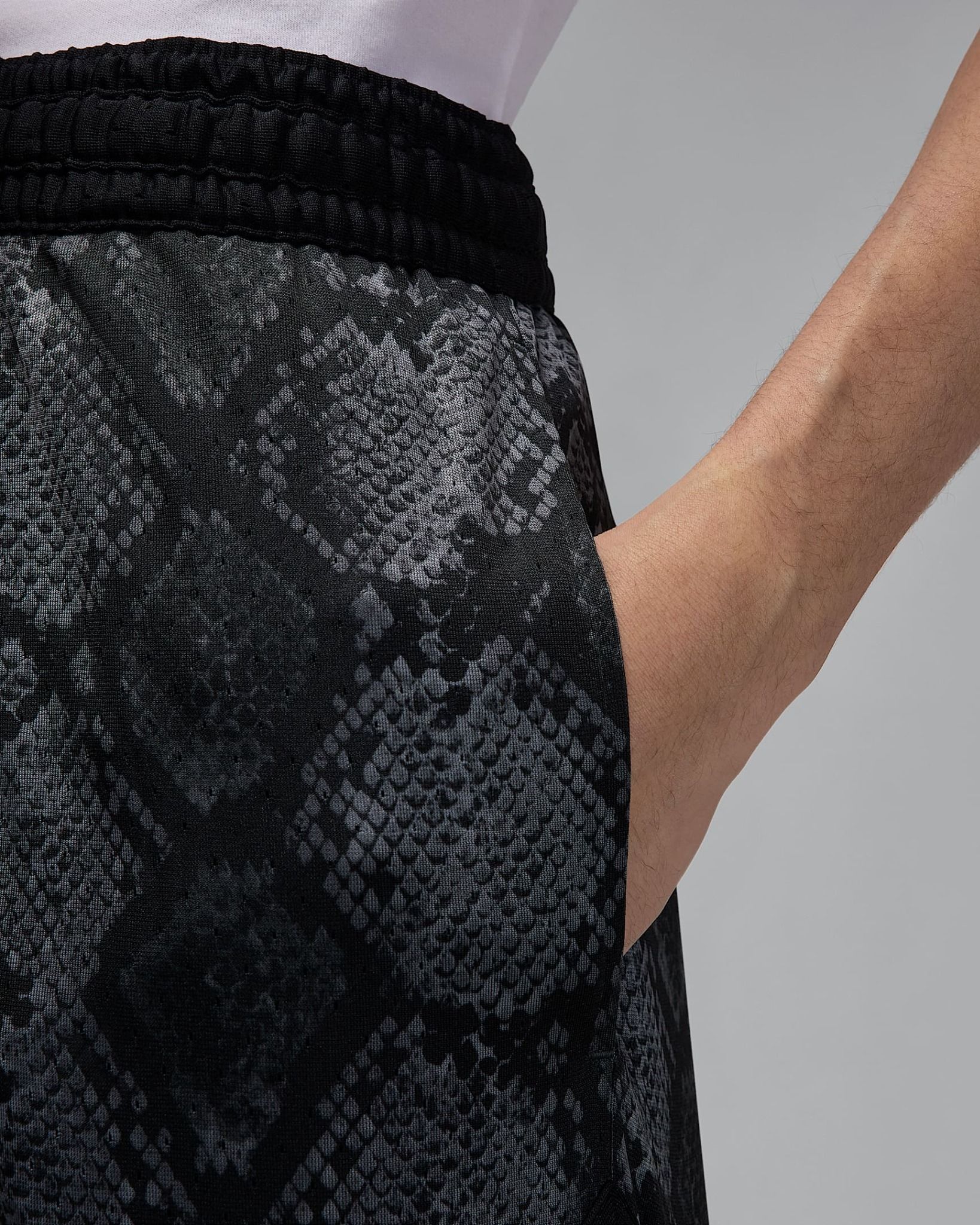 Nike - Quần ngắn thể thao Nam Jordan Sport Men's Dri-FIT Mesh Diamond Shorts