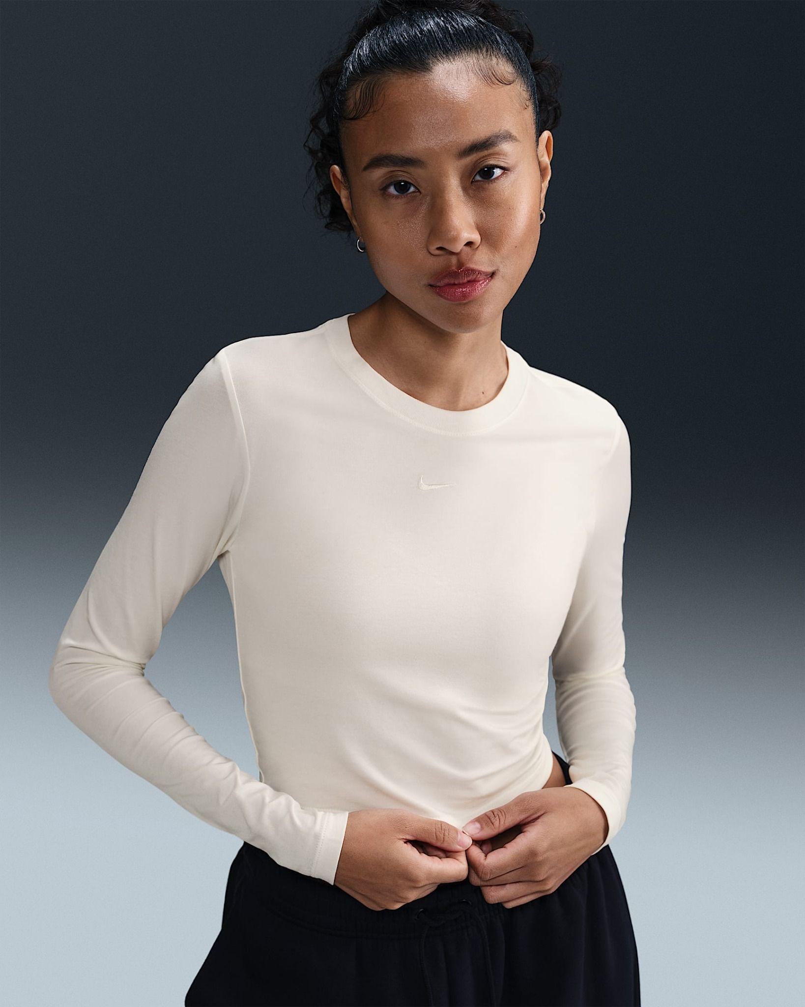 Nike - Áo tay dài thể thao Nữ Chill Knit Women's Slim Long-Sleeve Cropped Top