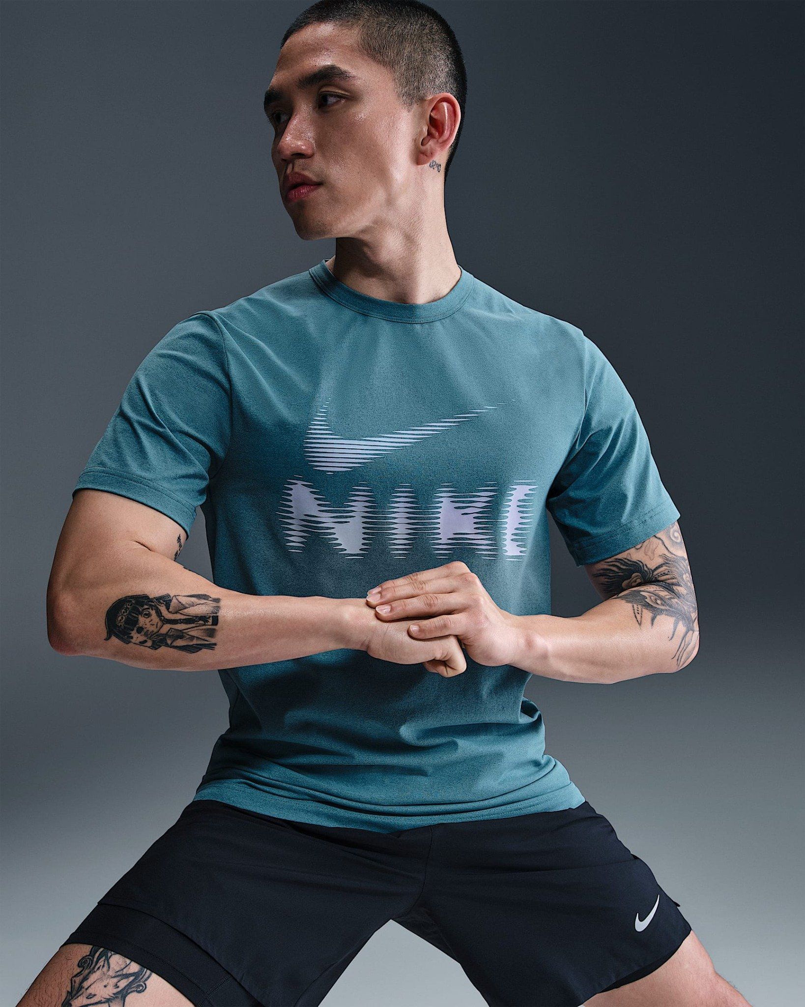 Nike - Áo tay ngắn thể thao Nam Hyverse Men's Dri-FIT UV Versatile T-Shirt