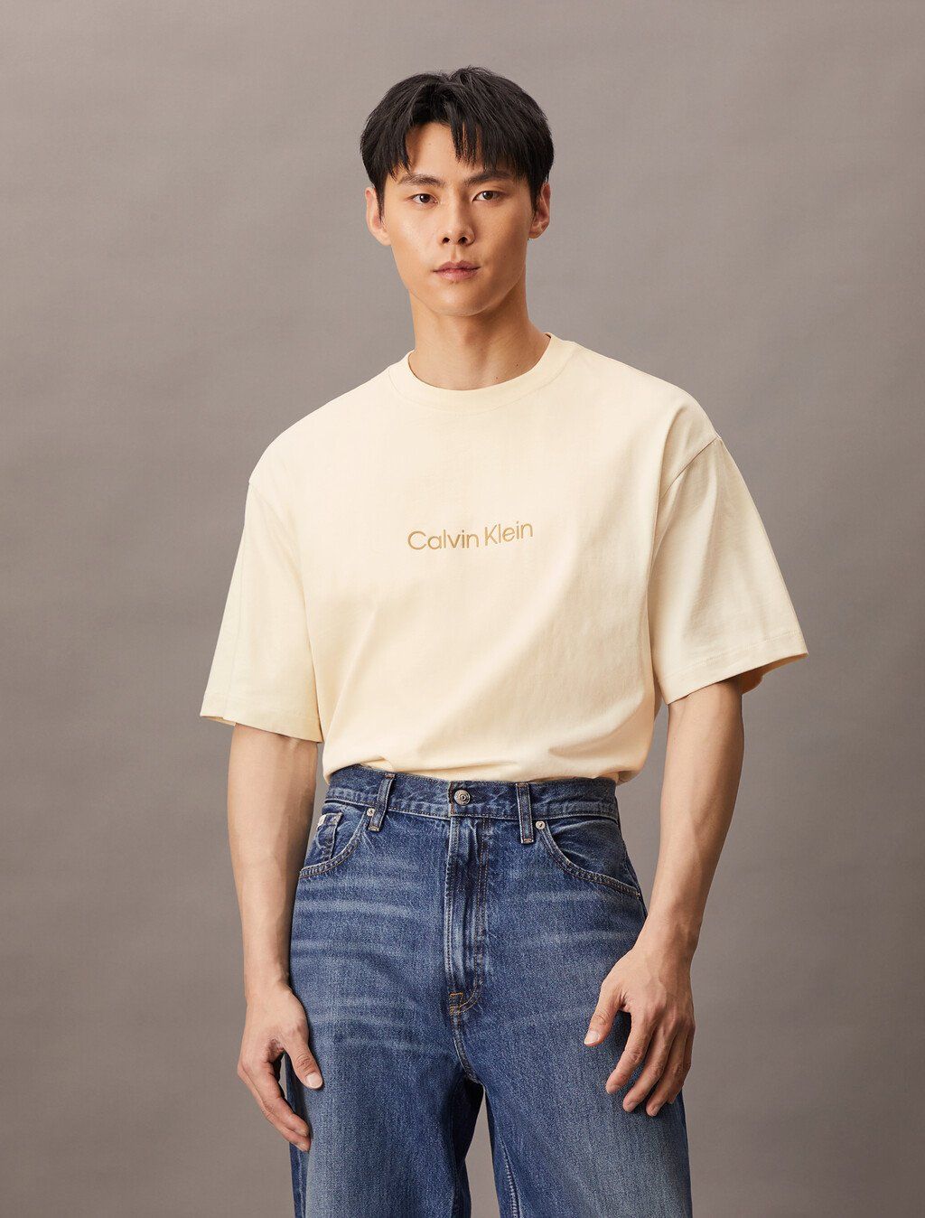 Calvin Klein - Áo phông thời trang nam CK Calvin Logo Crew Neck Tee