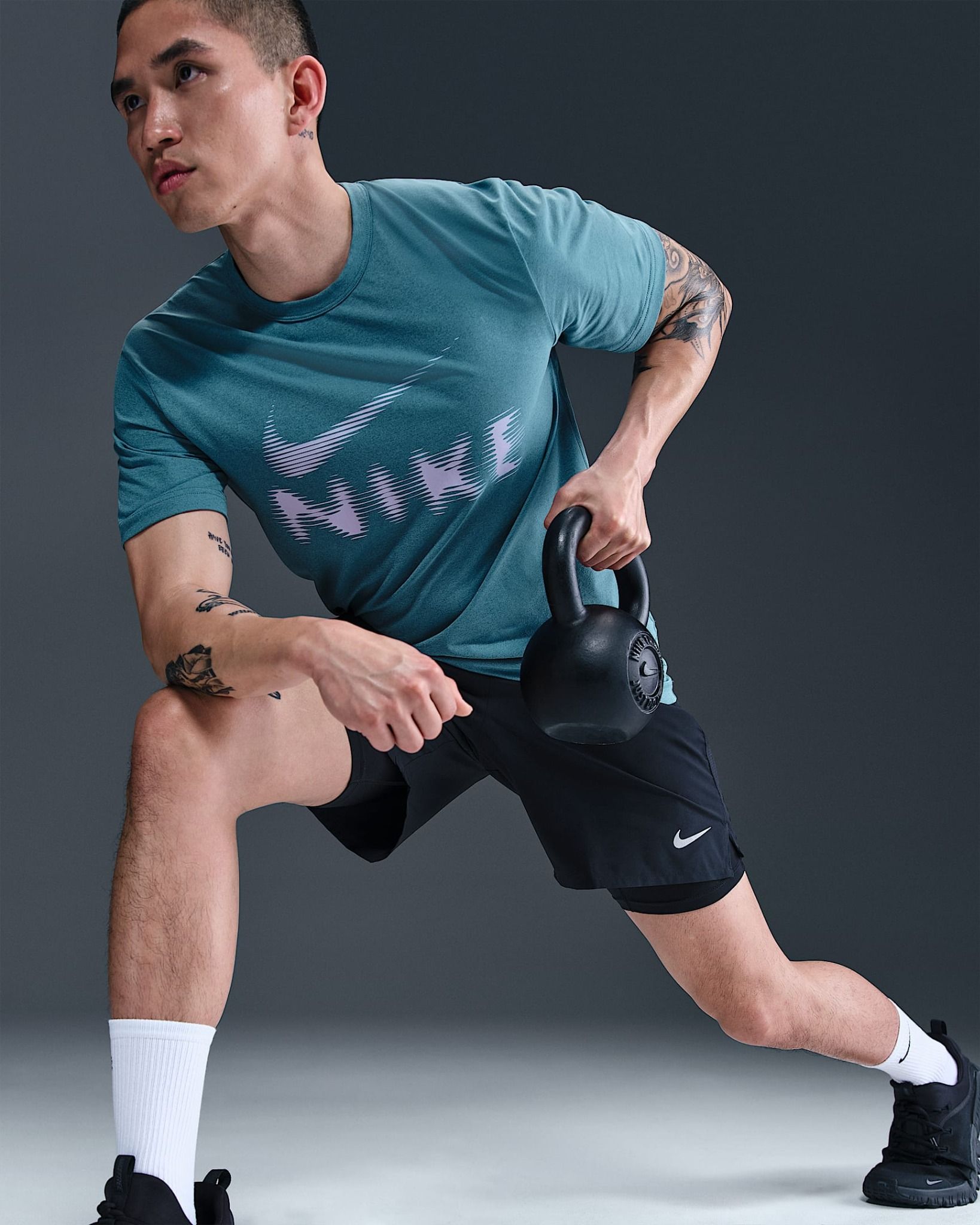 Nike - Áo tay ngắn thể thao Nam Hyverse Men's Dri-FIT UV Versatile T-Shirt