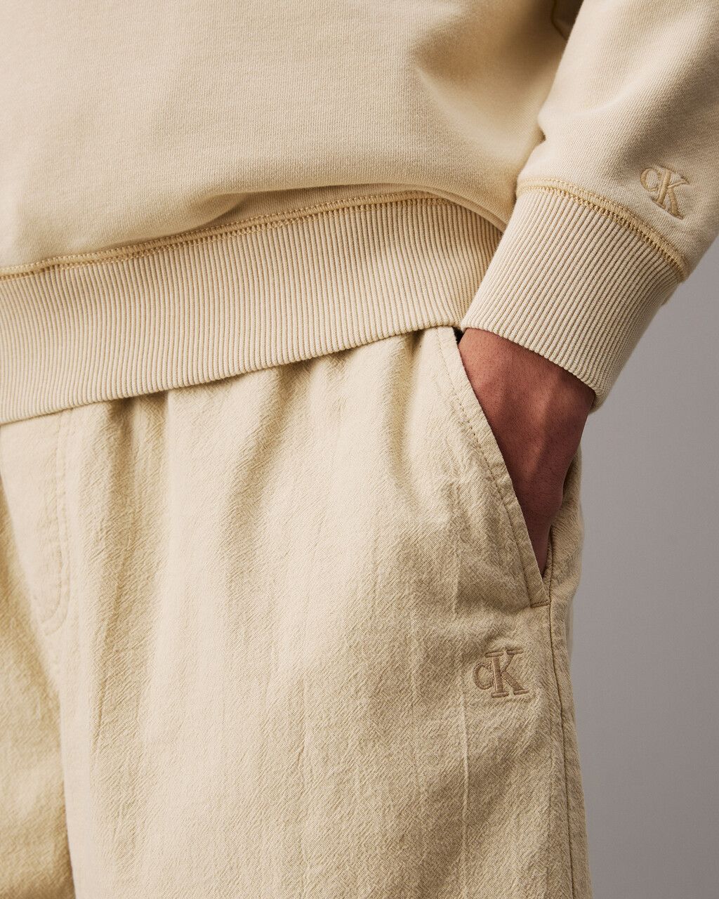 Calvin Klein - Quần ngắn CK nam Textured Cotton Short