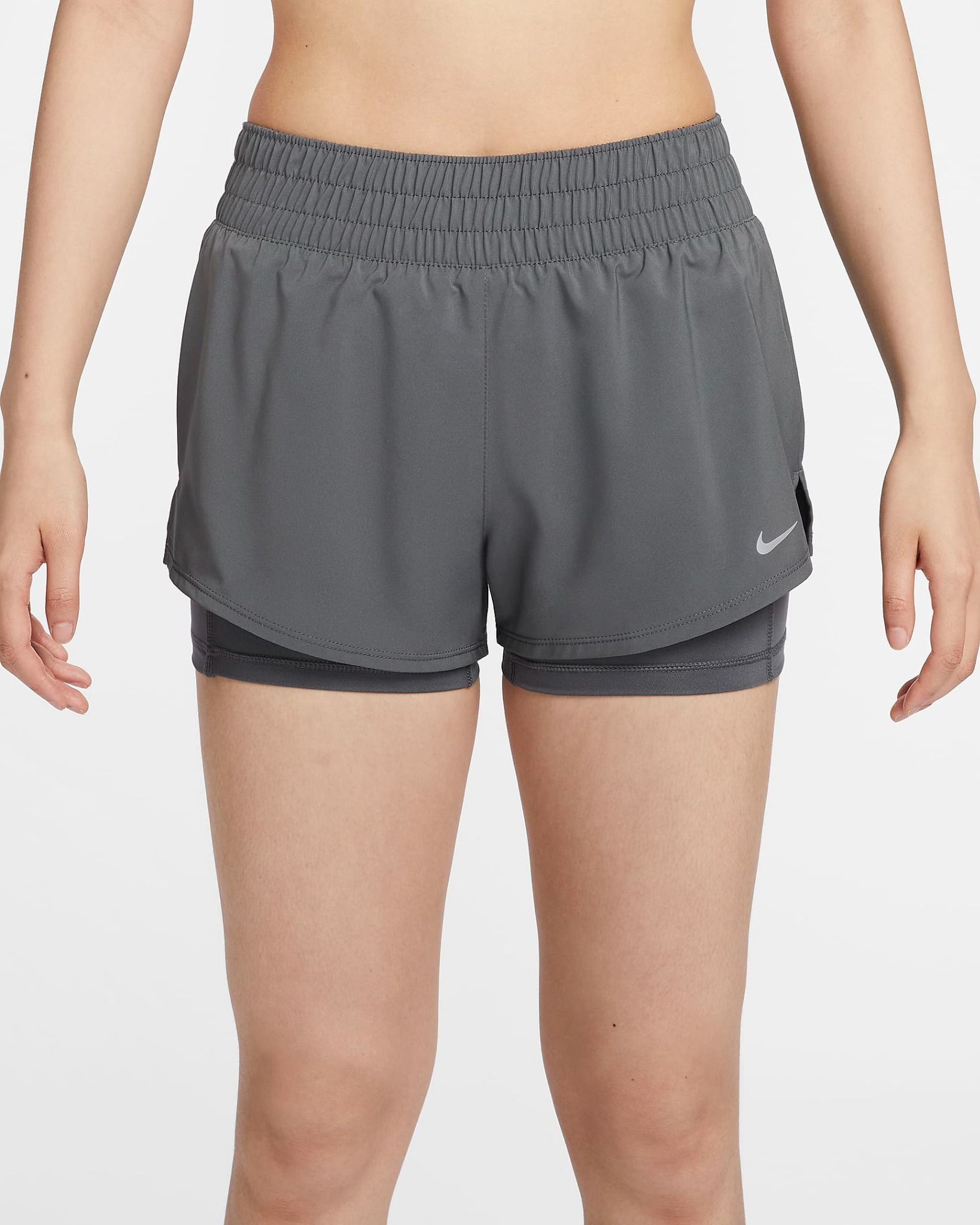 Nike - Quần ngắn thể thao Nữ Dri-FIT One Women's Mid-rise 2-in-1 Shorts