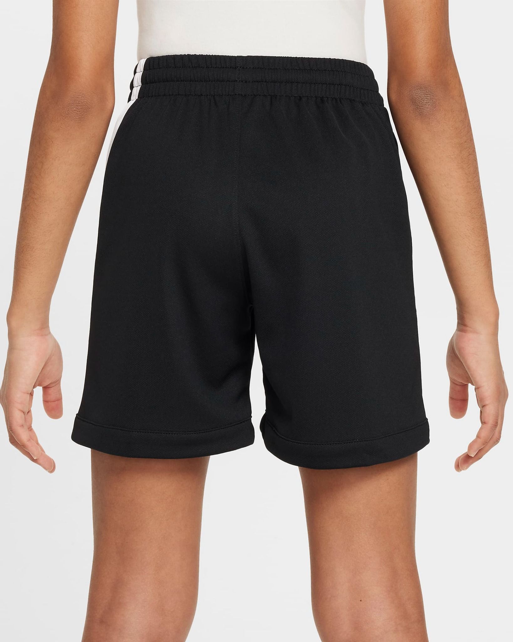 Nike - Quần ngắn thể thao Bé Trai Multi+ Older Kids' Dri-FIT Training Shorts