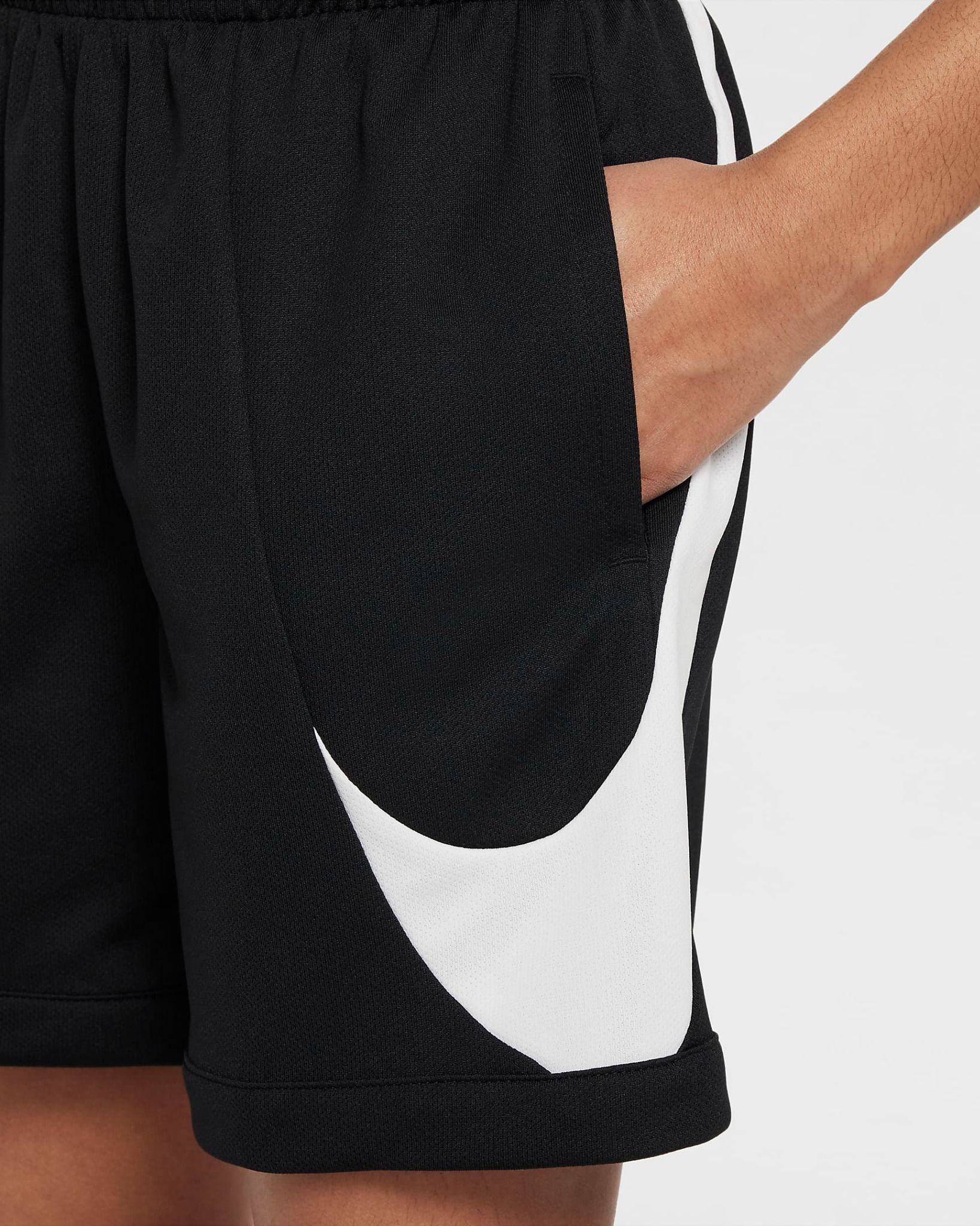 Nike - Quần ngắn thể thao Bé Trai Multi+ Older Kids' Dri-FIT Training Shorts