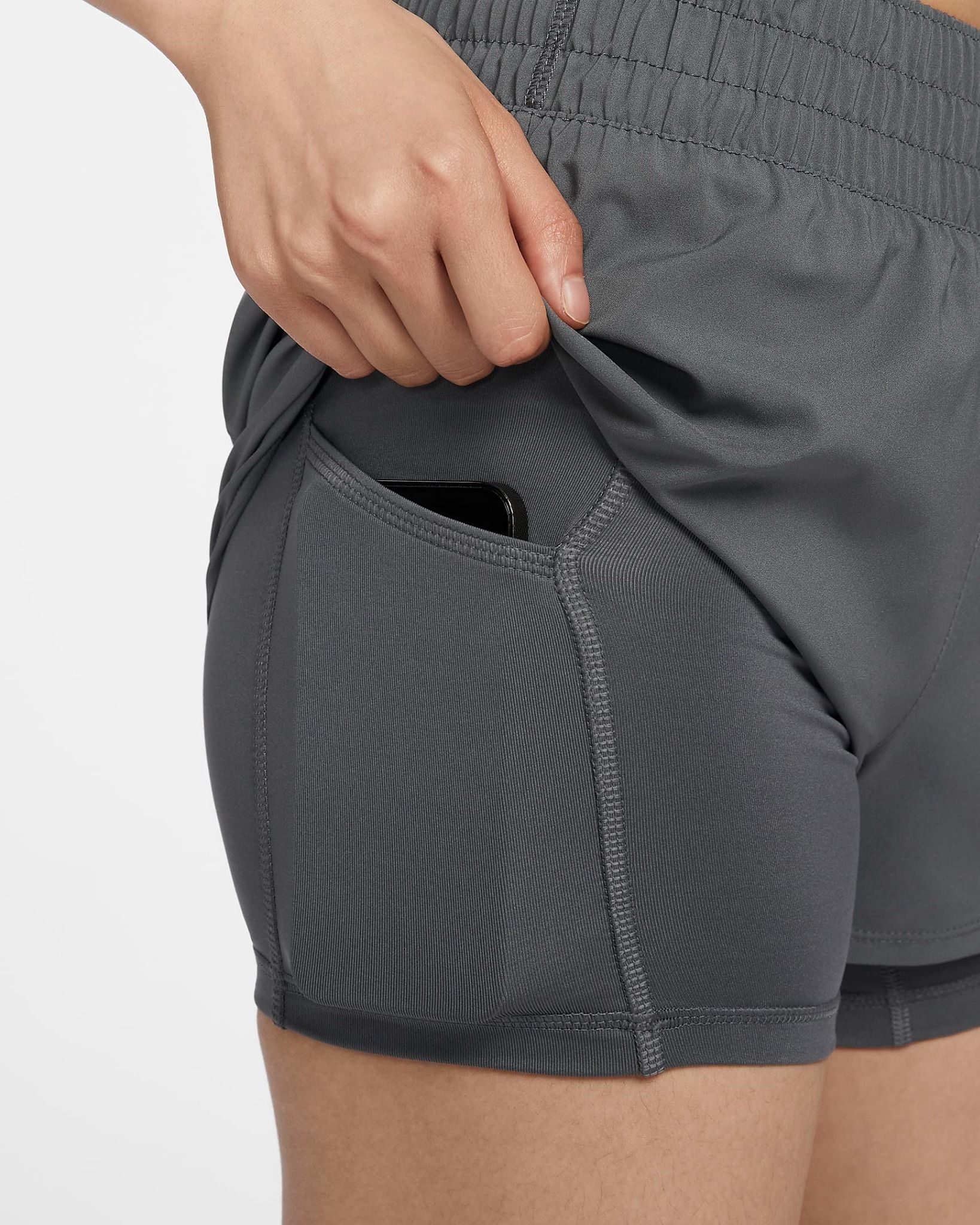 Nike - Quần ngắn thể thao Nữ Dri-FIT One Women's Mid-rise 2-in-1 Shorts