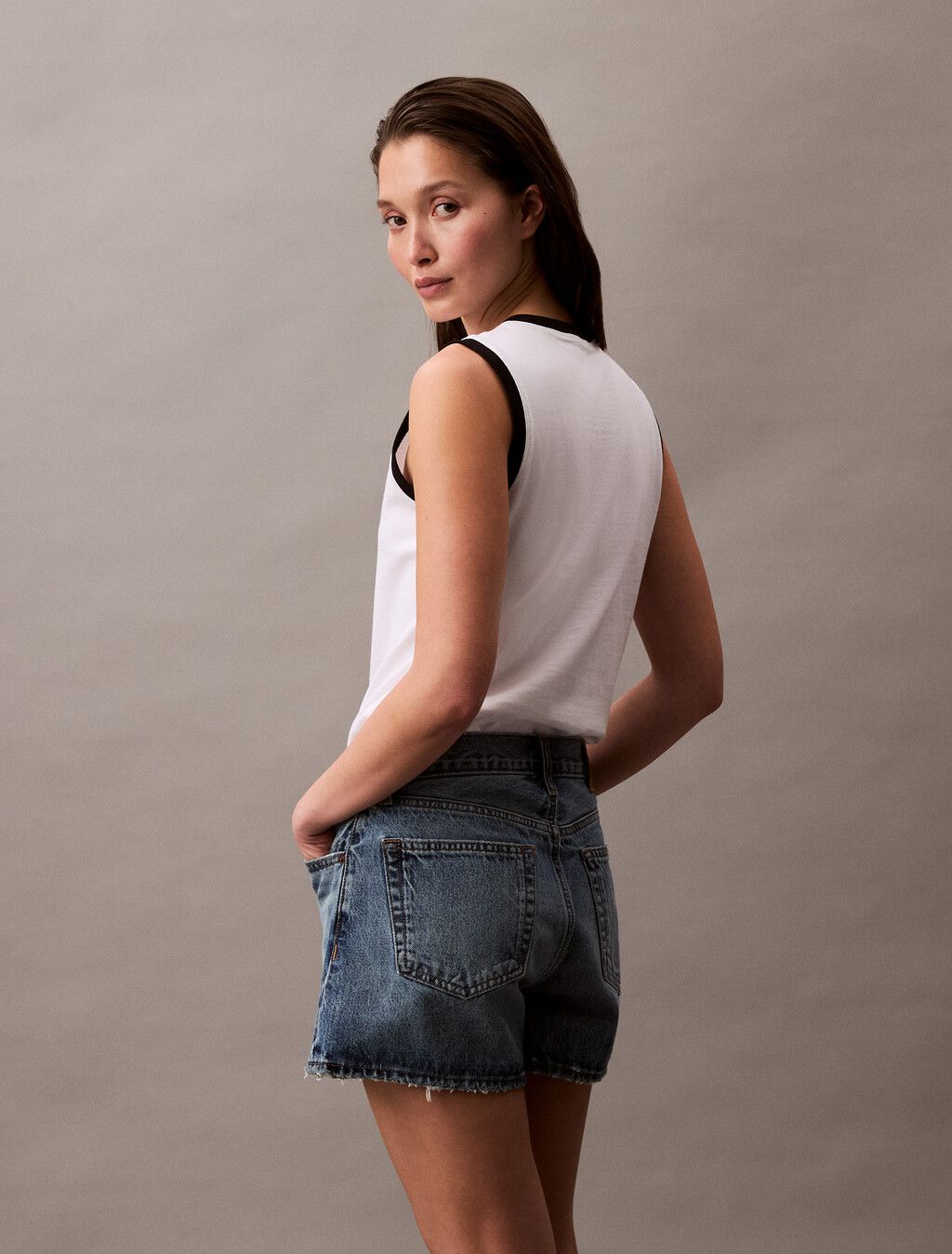Calvin Klein - Quần jeans CK nữ Relaxed Denim Bermuda Shorts