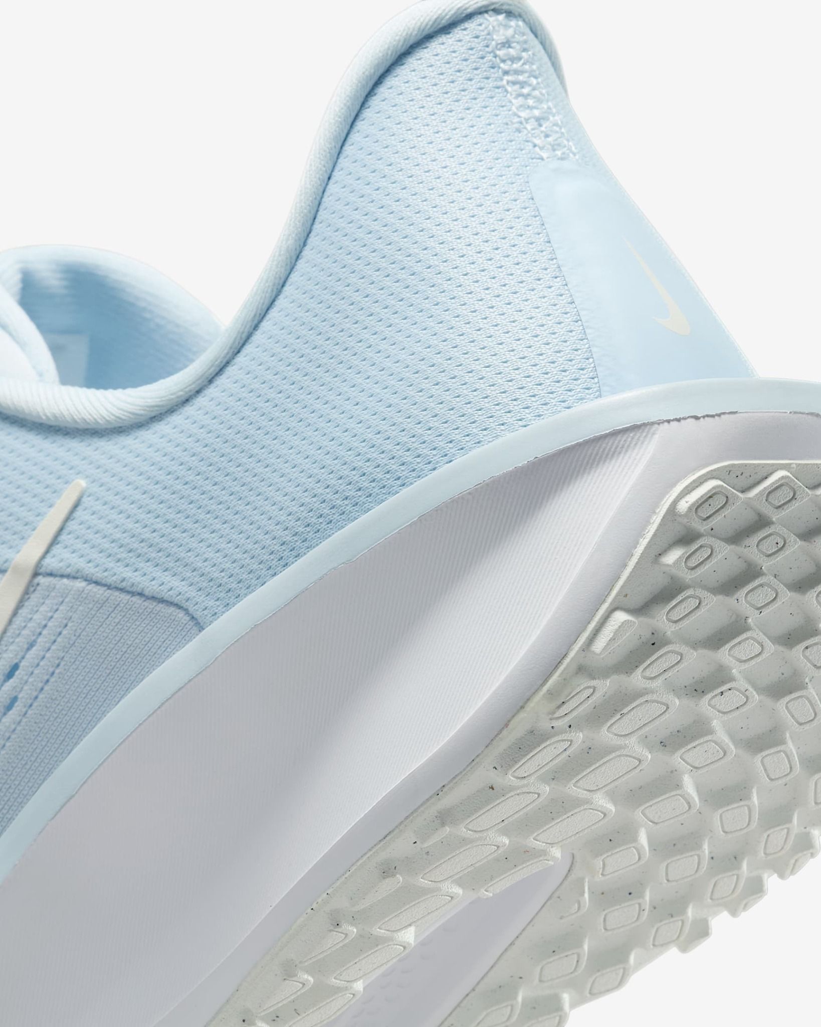 Nike - Giày chạy bộ Nữ Quest 6 Women's Road Running Shoes