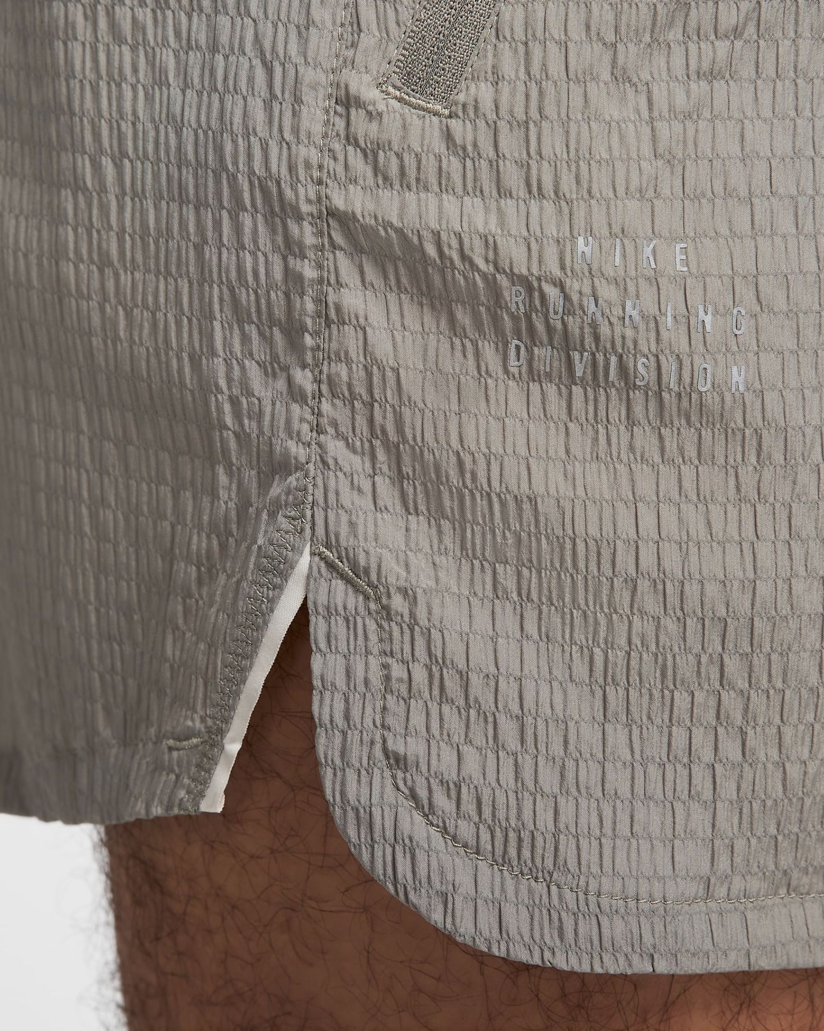 Nike - Quần ngắn chạy bộ Nam Stride Running Division Men's Dri-FIT Brief-lined Running Shorts