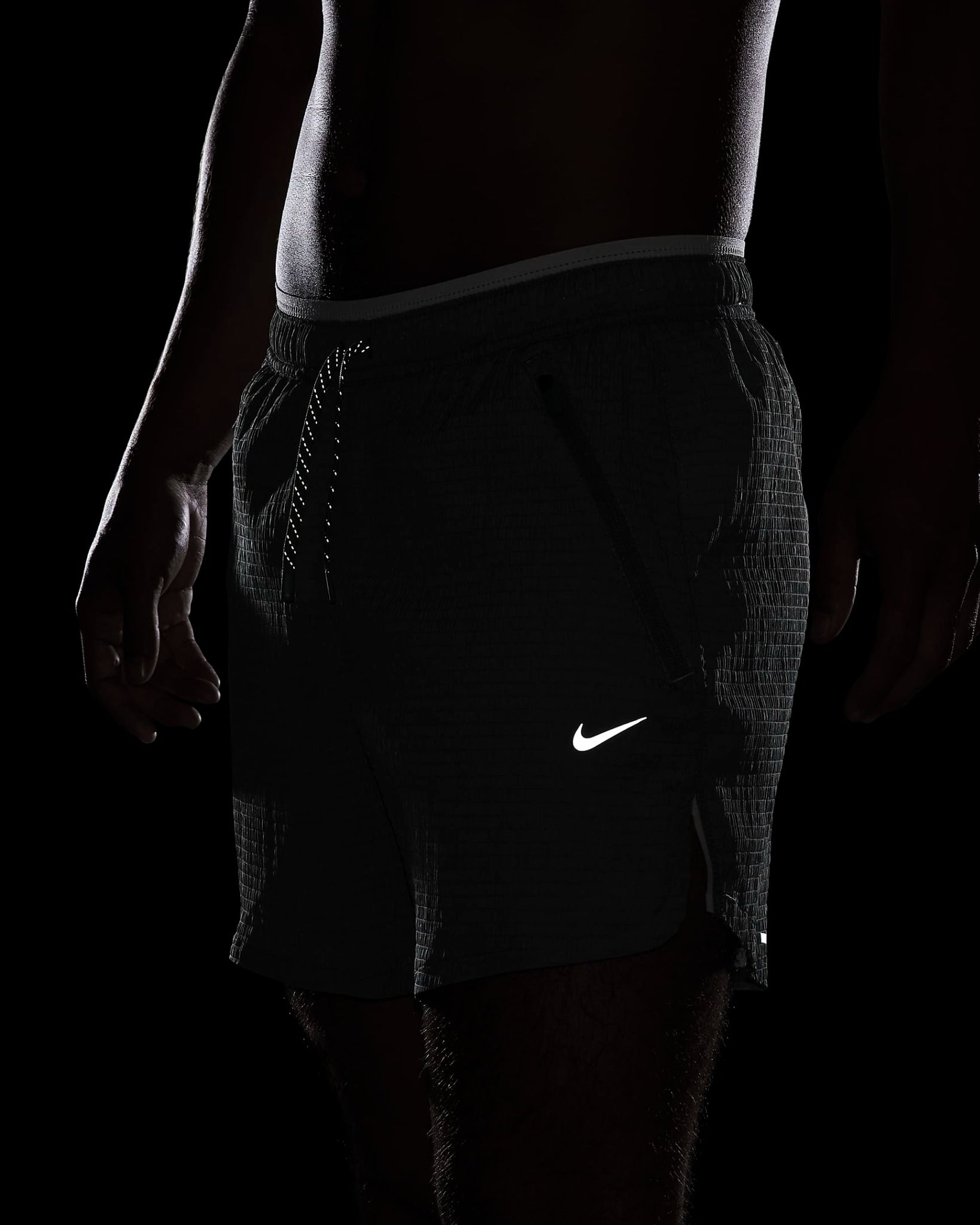 Nike - Quần ngắn chạy bộ Nam Stride Running Division Men's Dri-FIT Brief-lined Running Shorts