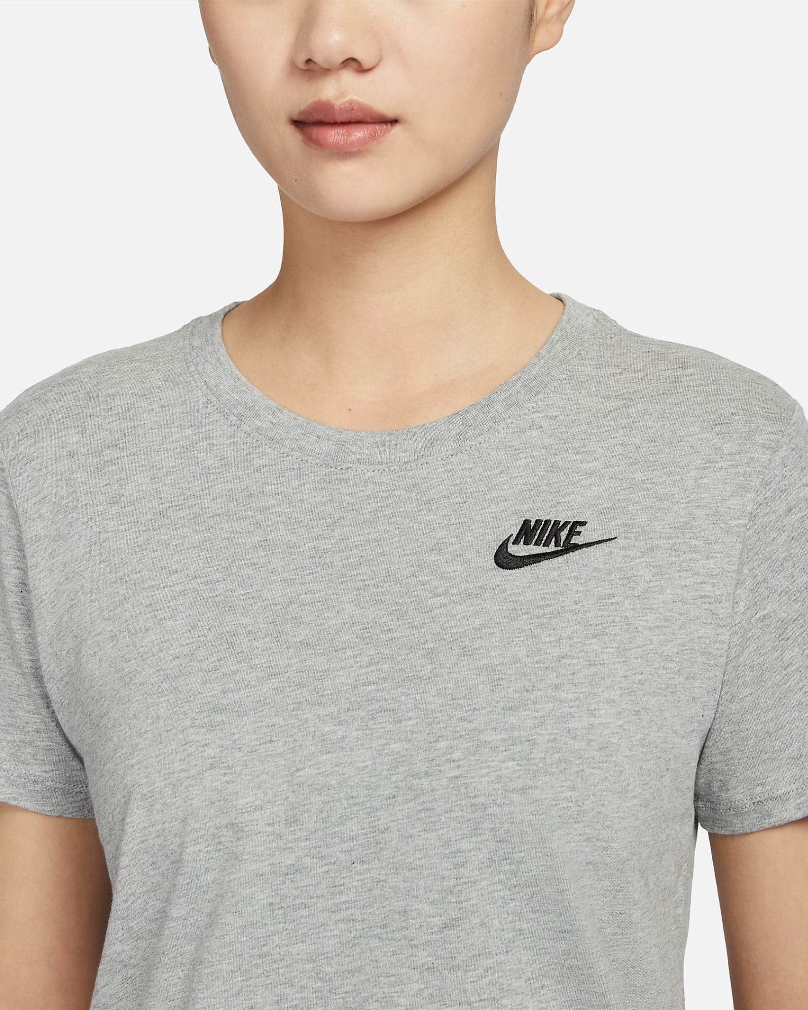 Nike - Áo thun thời trang Nữ Club Essentials Women's T-Shirt