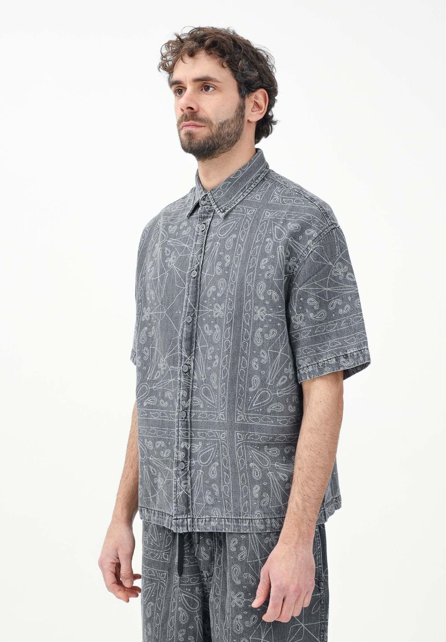 Armani Exchange - Áo sơ mi nam AX Men's Grey Short Sleeve Shirt with Bandana Pattern