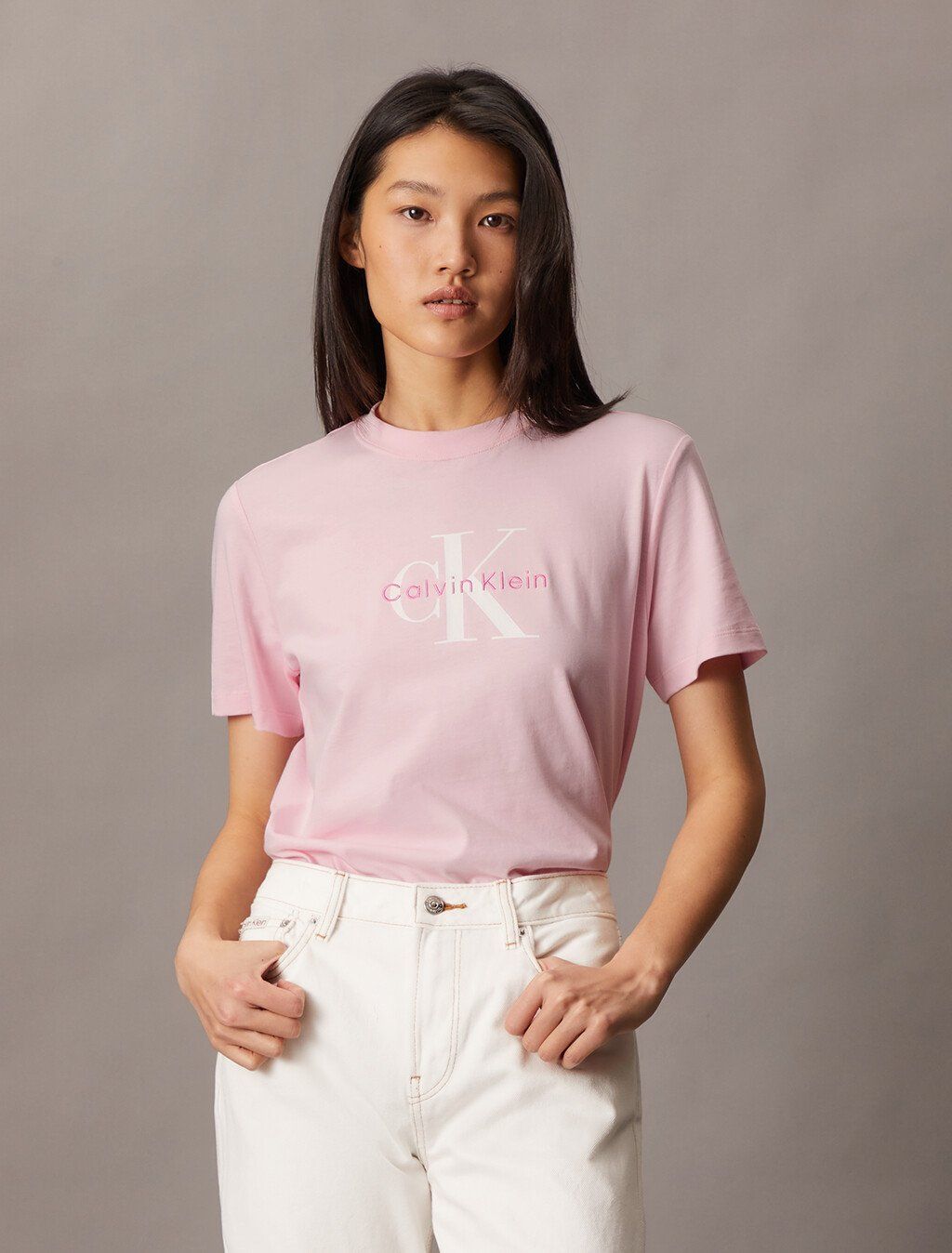 Calvin Klein - Áo thun CK nữ Hero Classic Monologo Tee